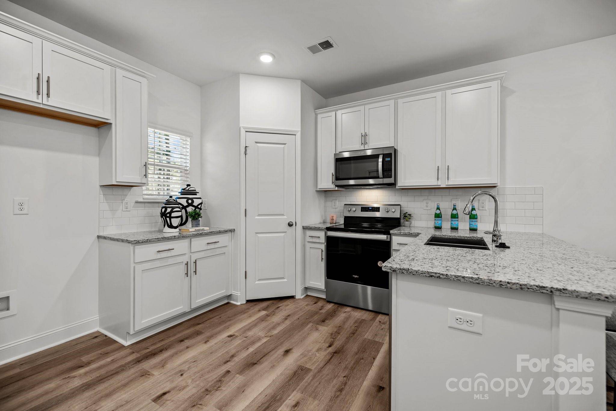 Matthews, NC 28105,3128 Butler Hill DR