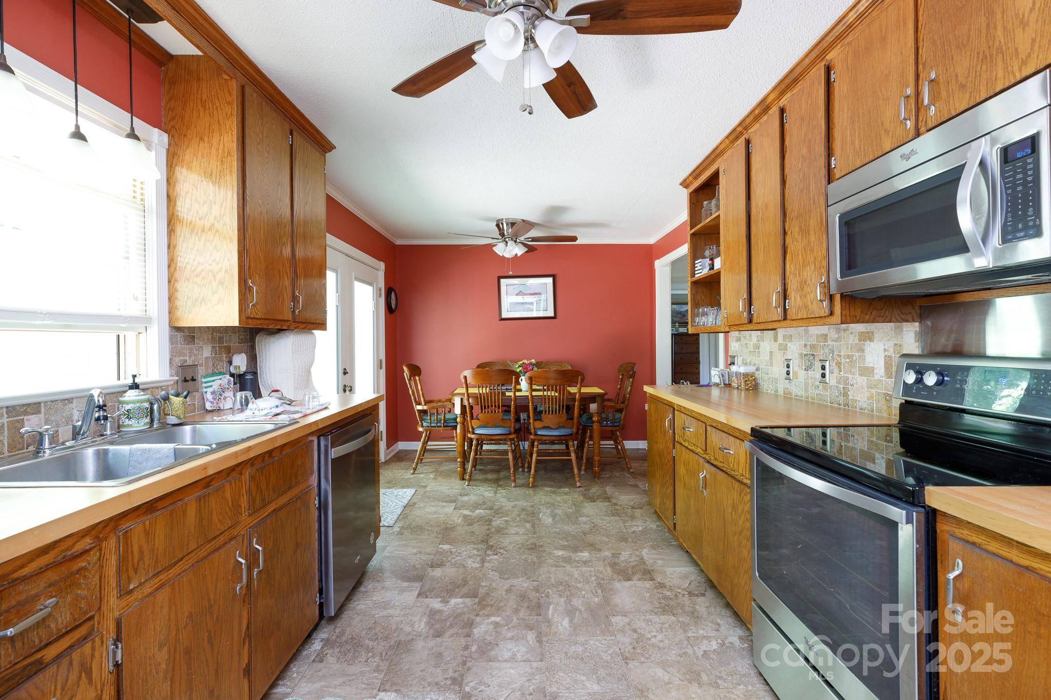 York, SC 29745,1371 Hawks Nest RD