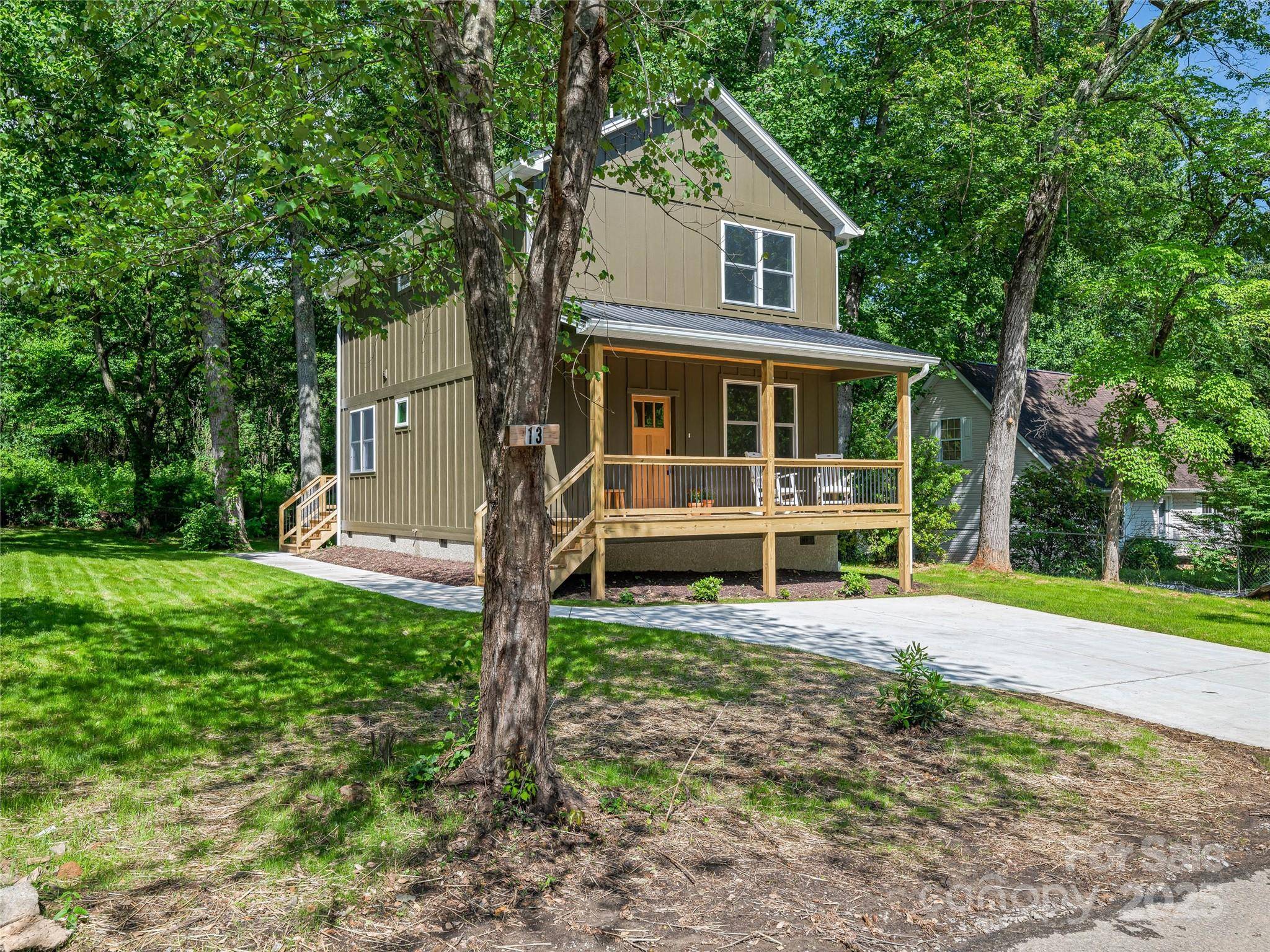 Asheville, NC 28803,13 Pinecrest DR