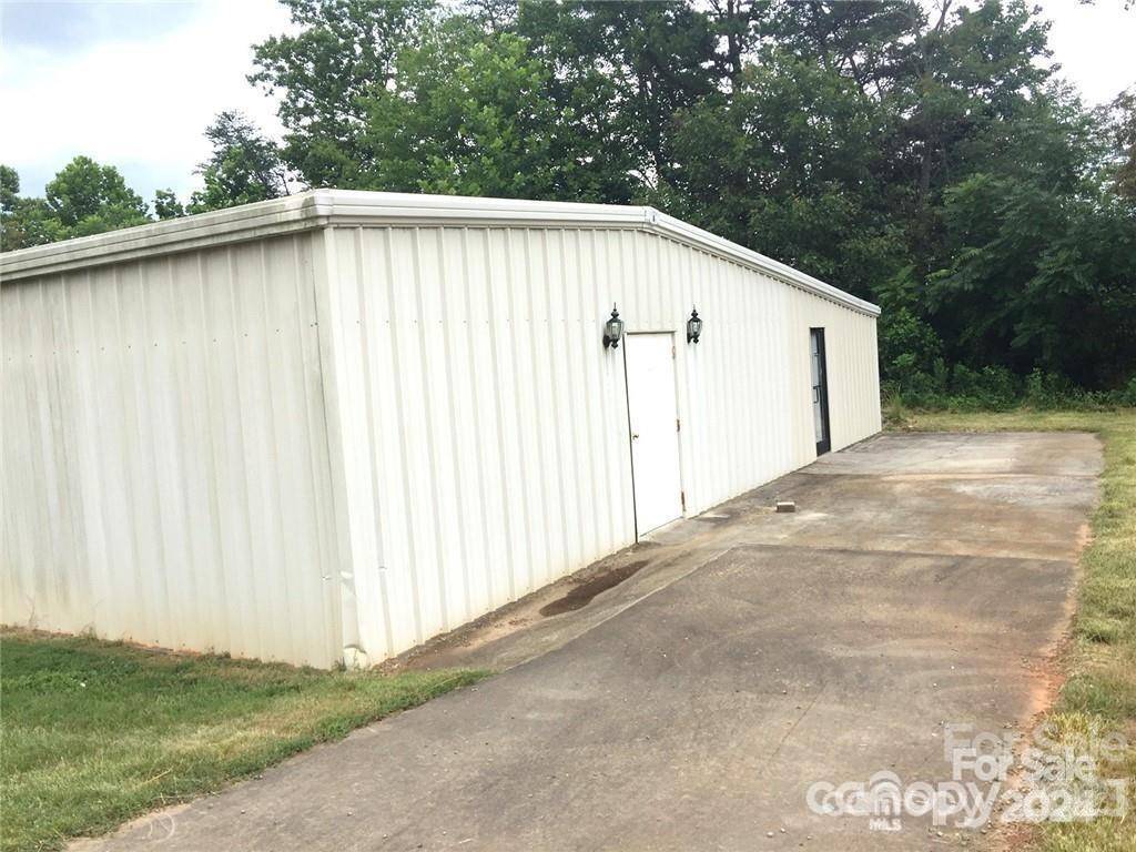 Danbury, NC 27016,1025 Brandon LN
