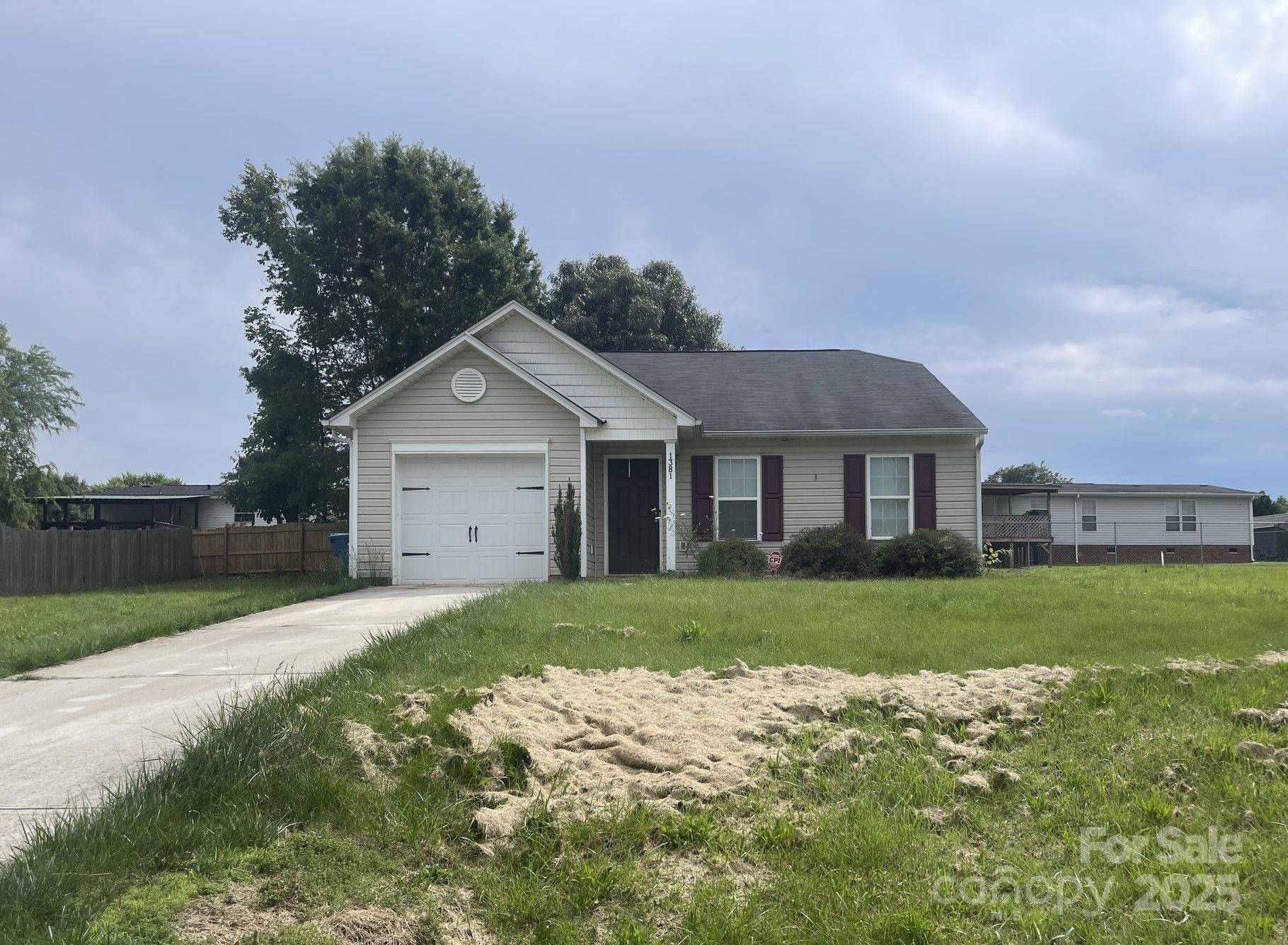 Salisbury, NC 28147,1381 Steven DR