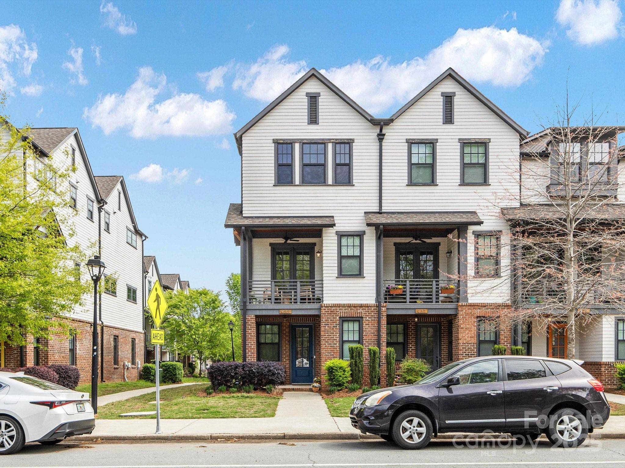 Charlotte, NC 28205,933 E 36th ST