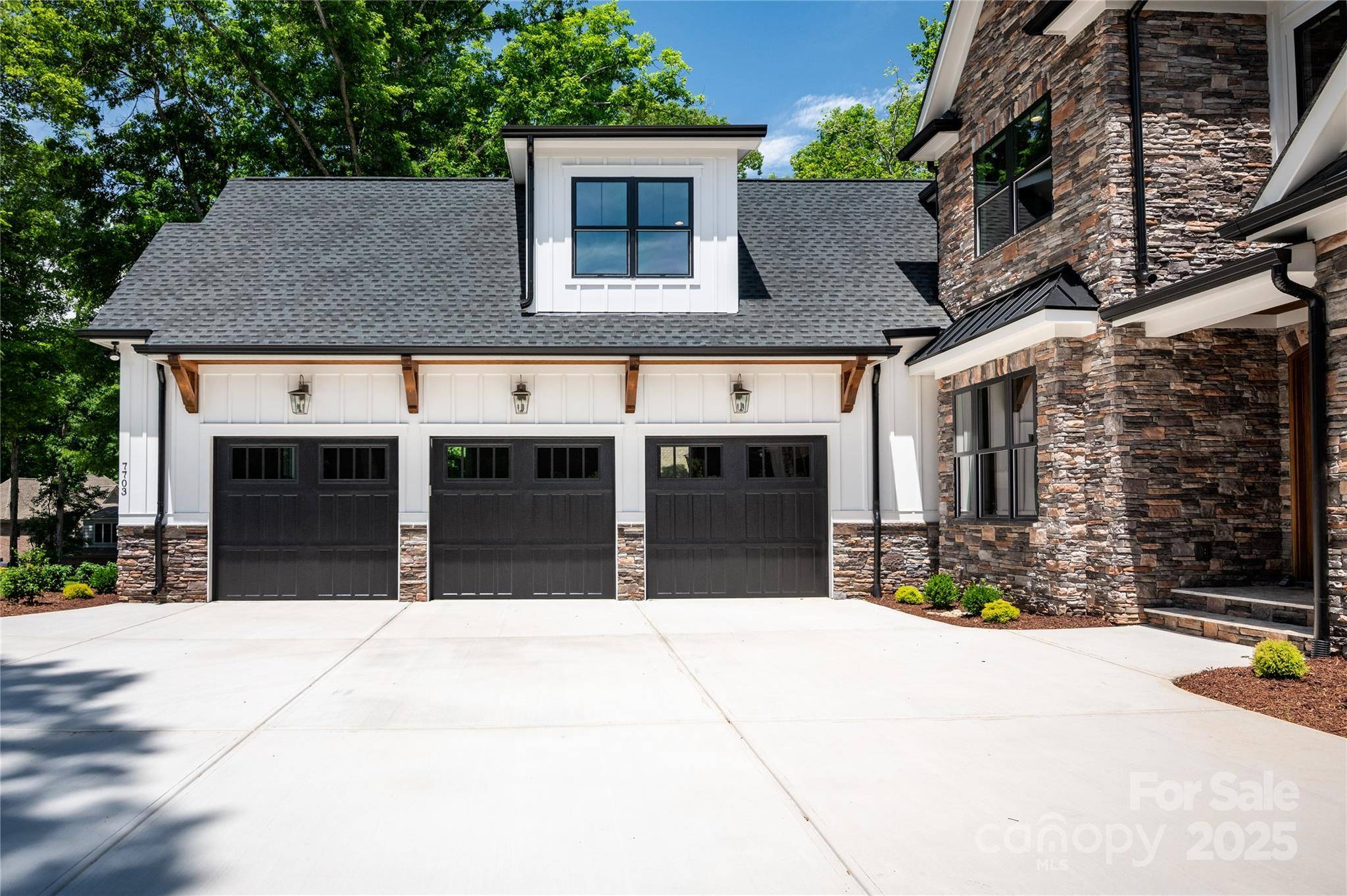 Denver, NC 28037,7703 Juniper LN