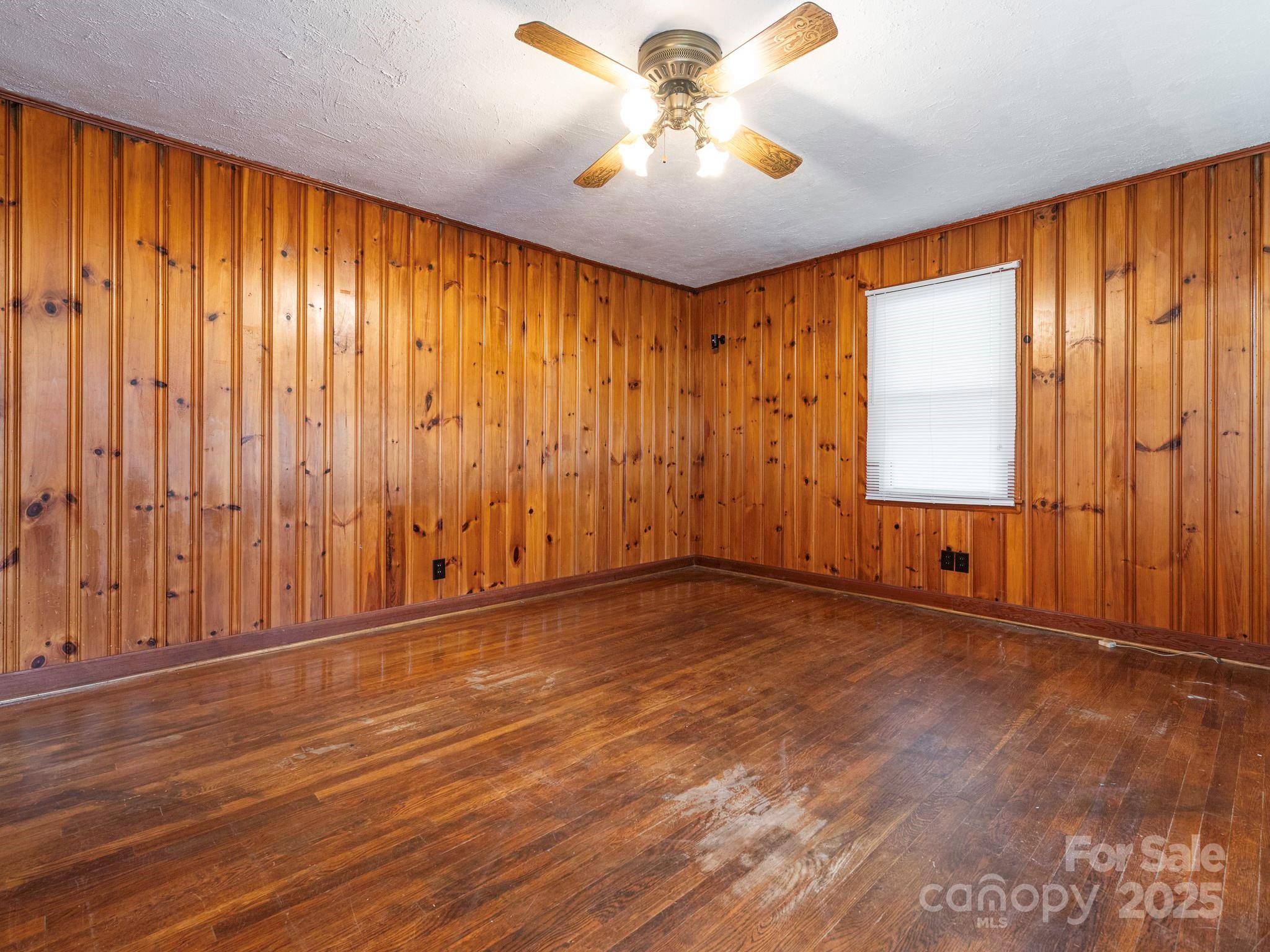 Gastonia, NC 28056,876 Stowe LN