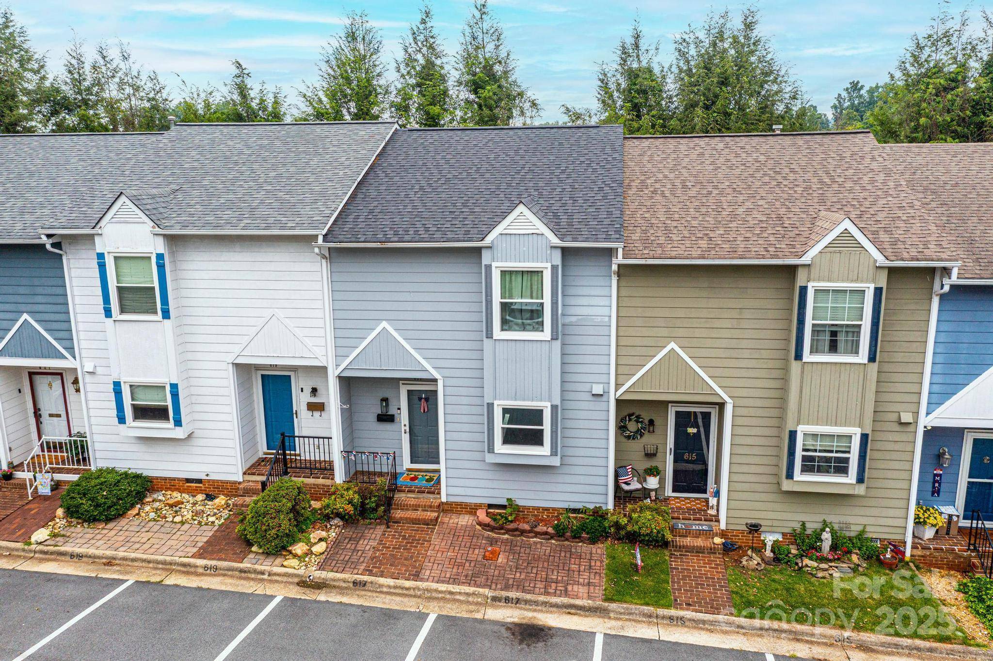Lenoir, NC 28645,617 College AVE SW