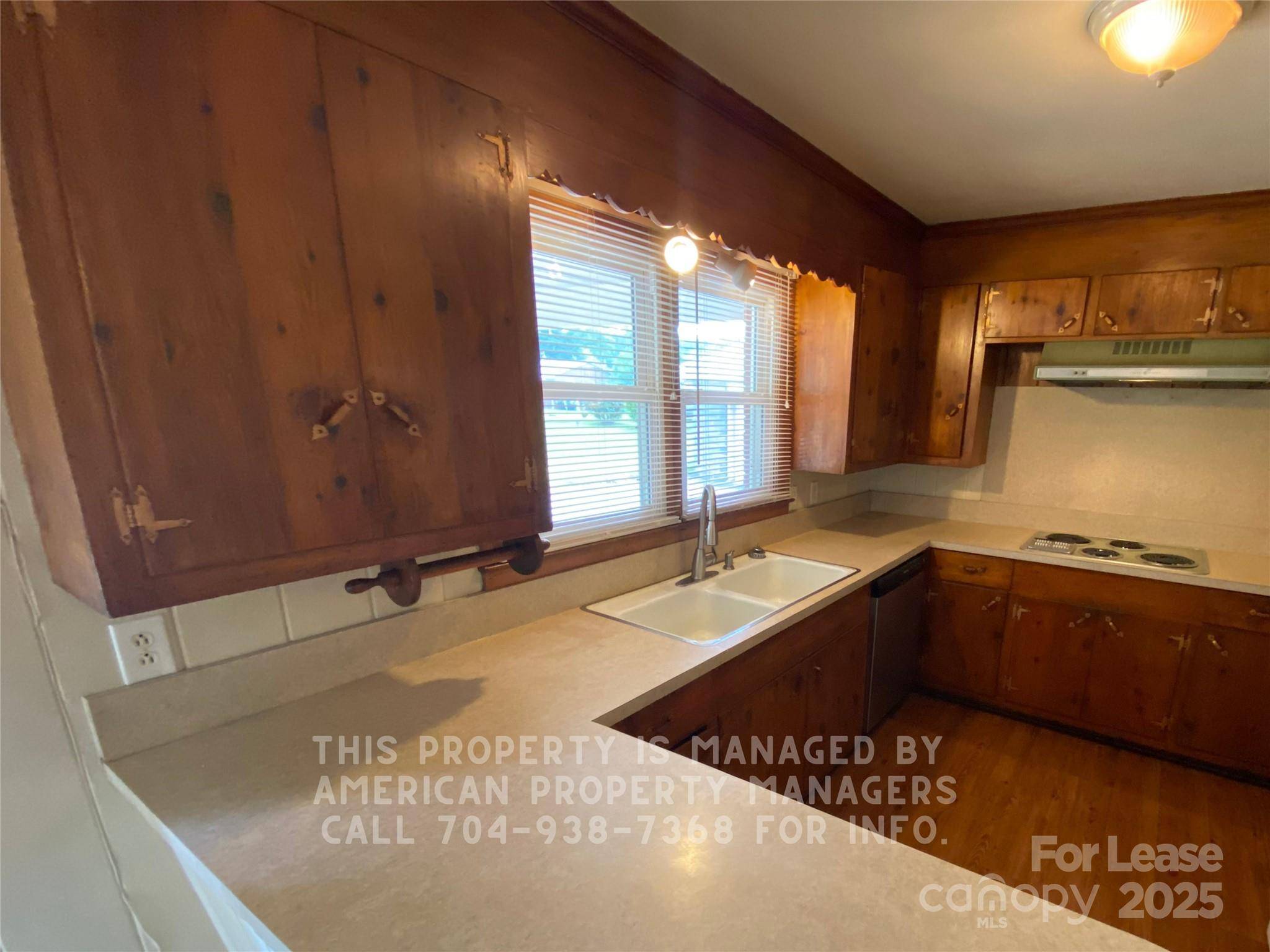 Kannapolis, NC 28083,508 Villa ST