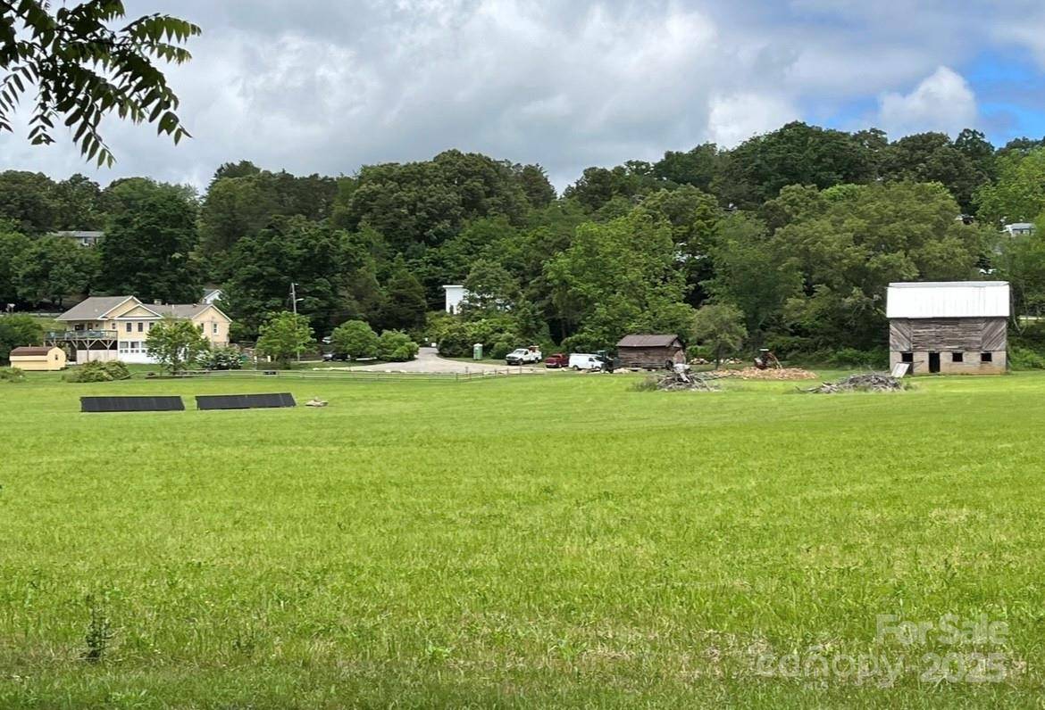 Weaverville, NC 28787,143 Reems Creek RD