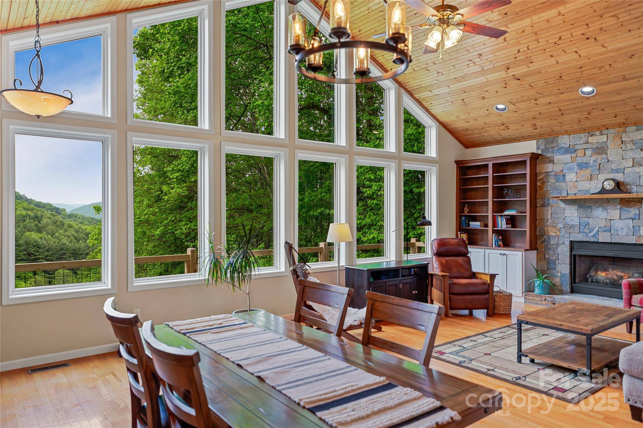 Waynesville, NC 28785,283 Grapevine CV