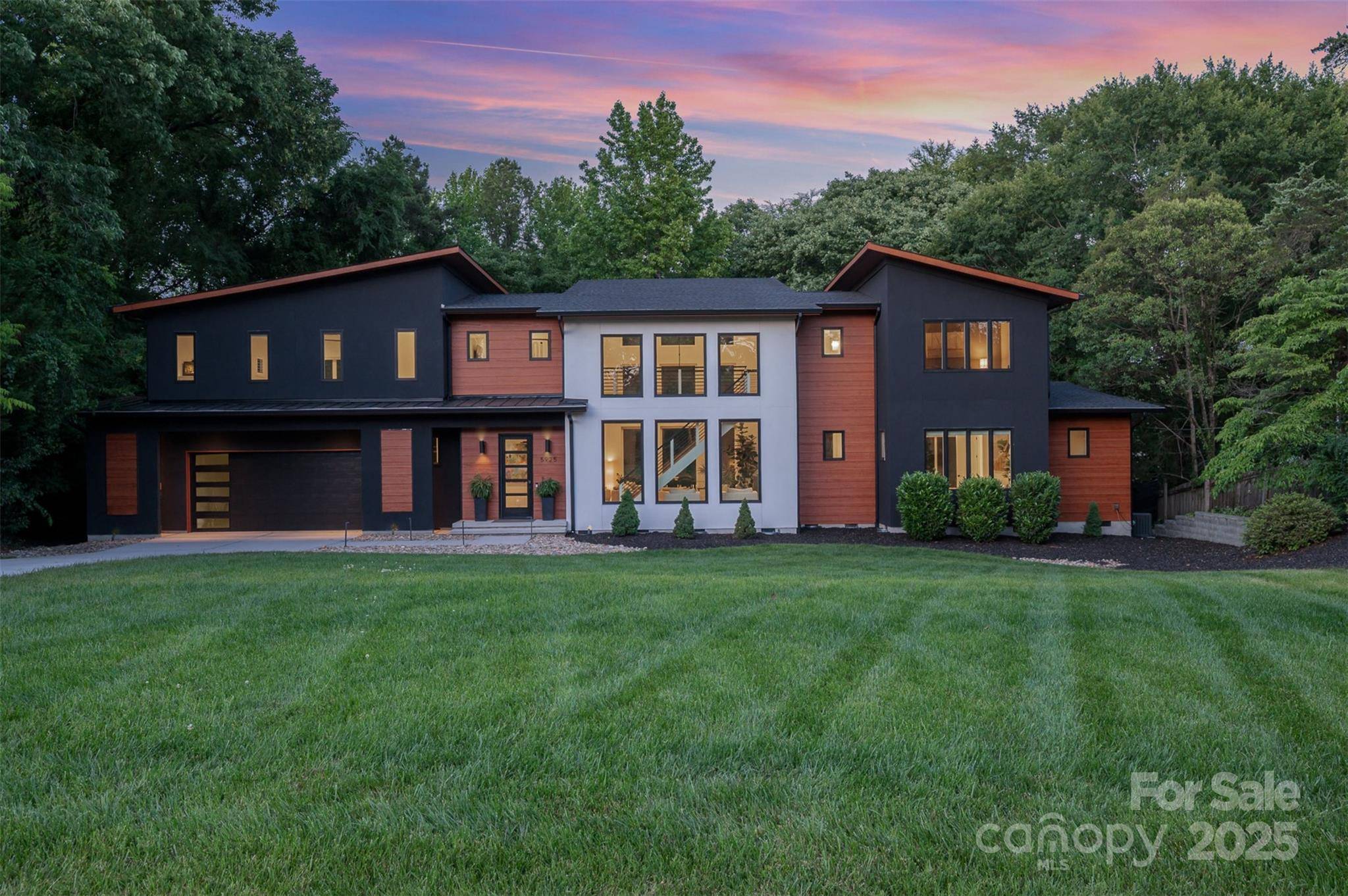Charlotte, NC 28270,5925 Creola RD
