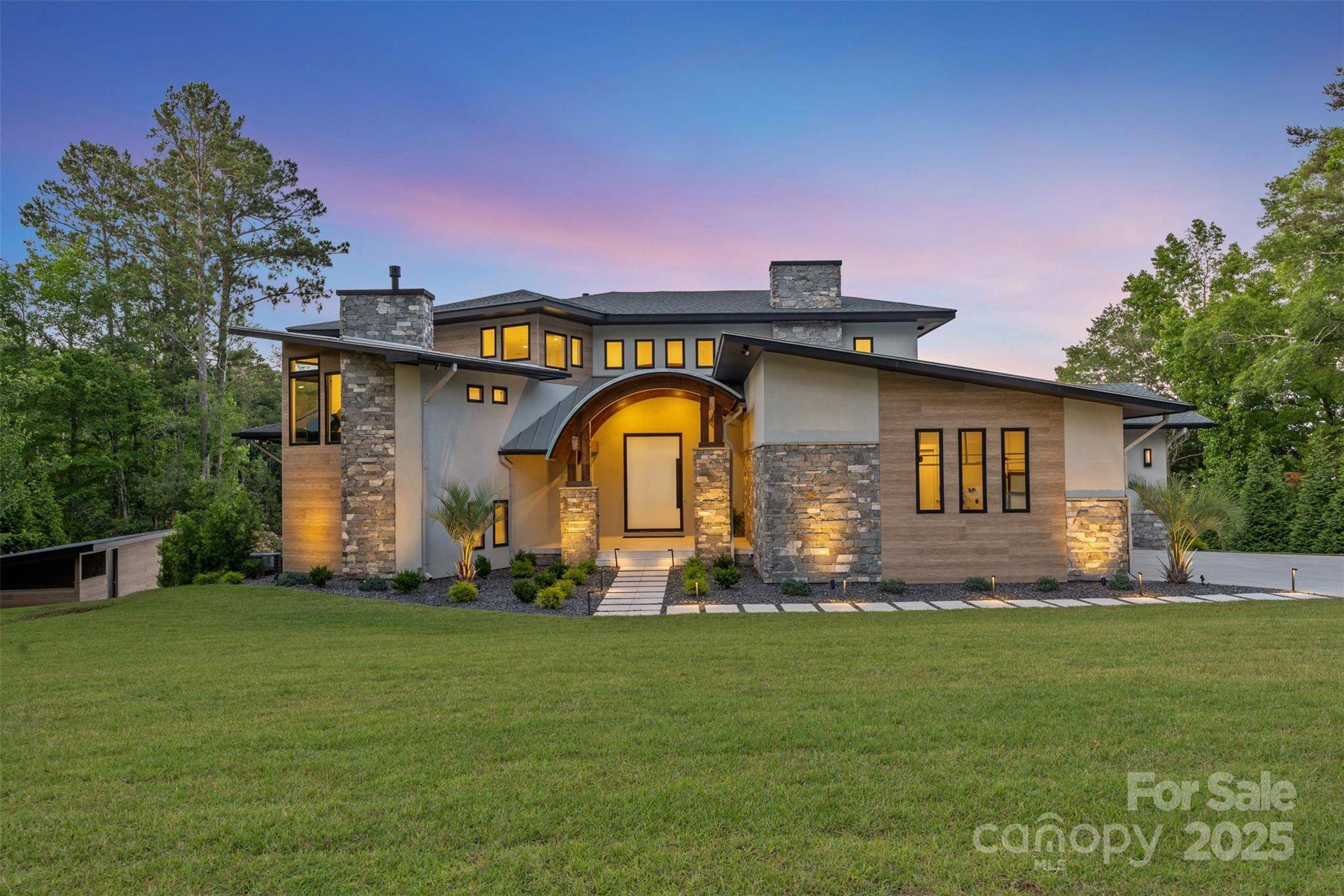 Ridgeway, SC 29130,2052 Lake RD
