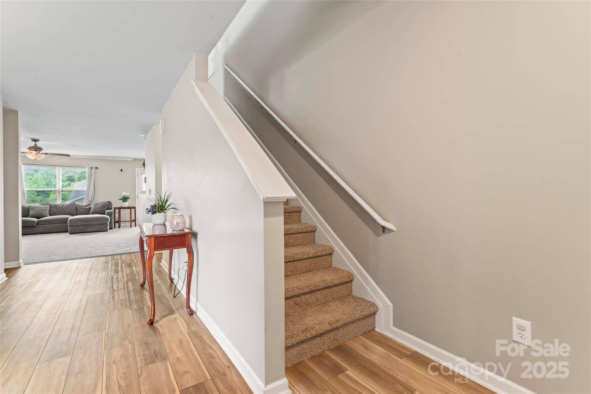 Winston Salem, NC 27127,3996 Heather View LN