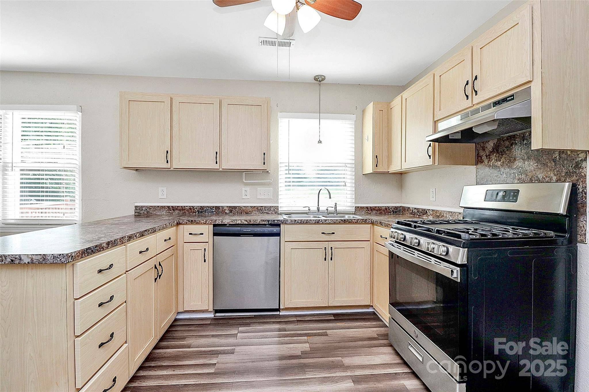 Charlotte, NC 28262,10945 Wiltshire LN
