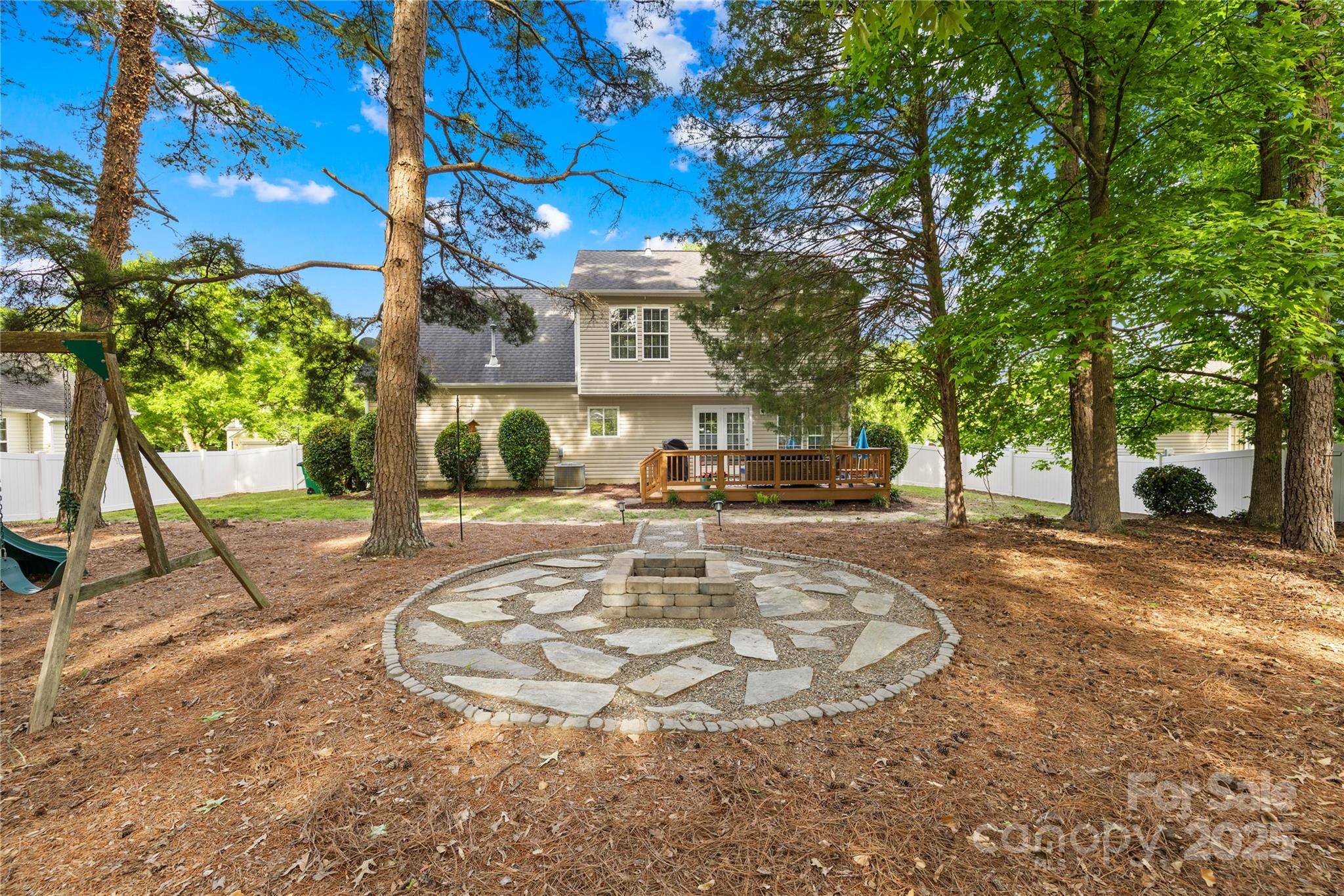 Matthews, NC 28104,8020 Sheckler LN