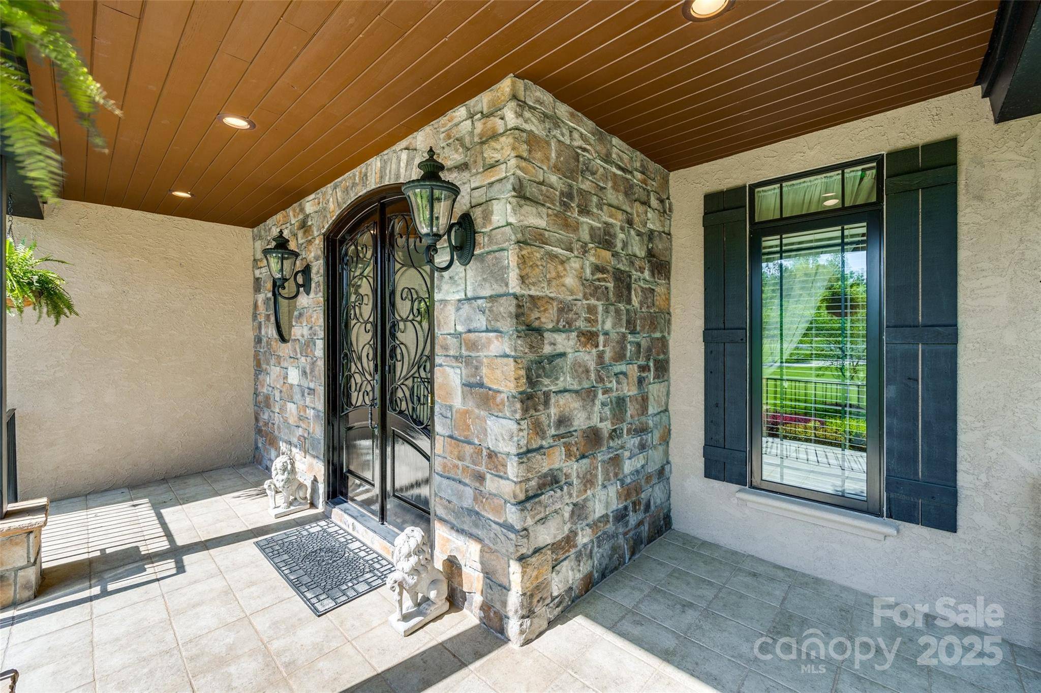 Lake Wylie, SC 29710,546 Little Cove LN