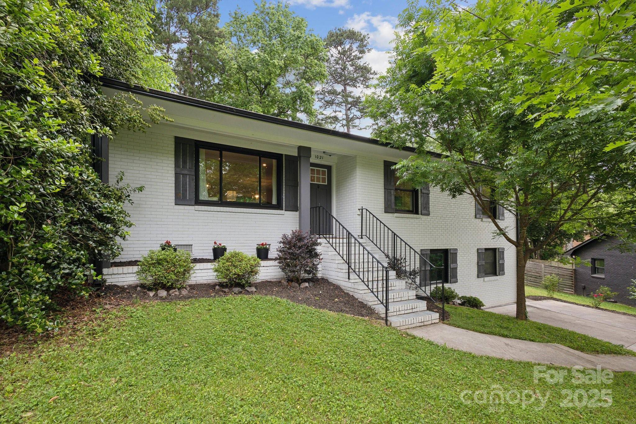 Charlotte, NC 28211,1021 Nancy DR