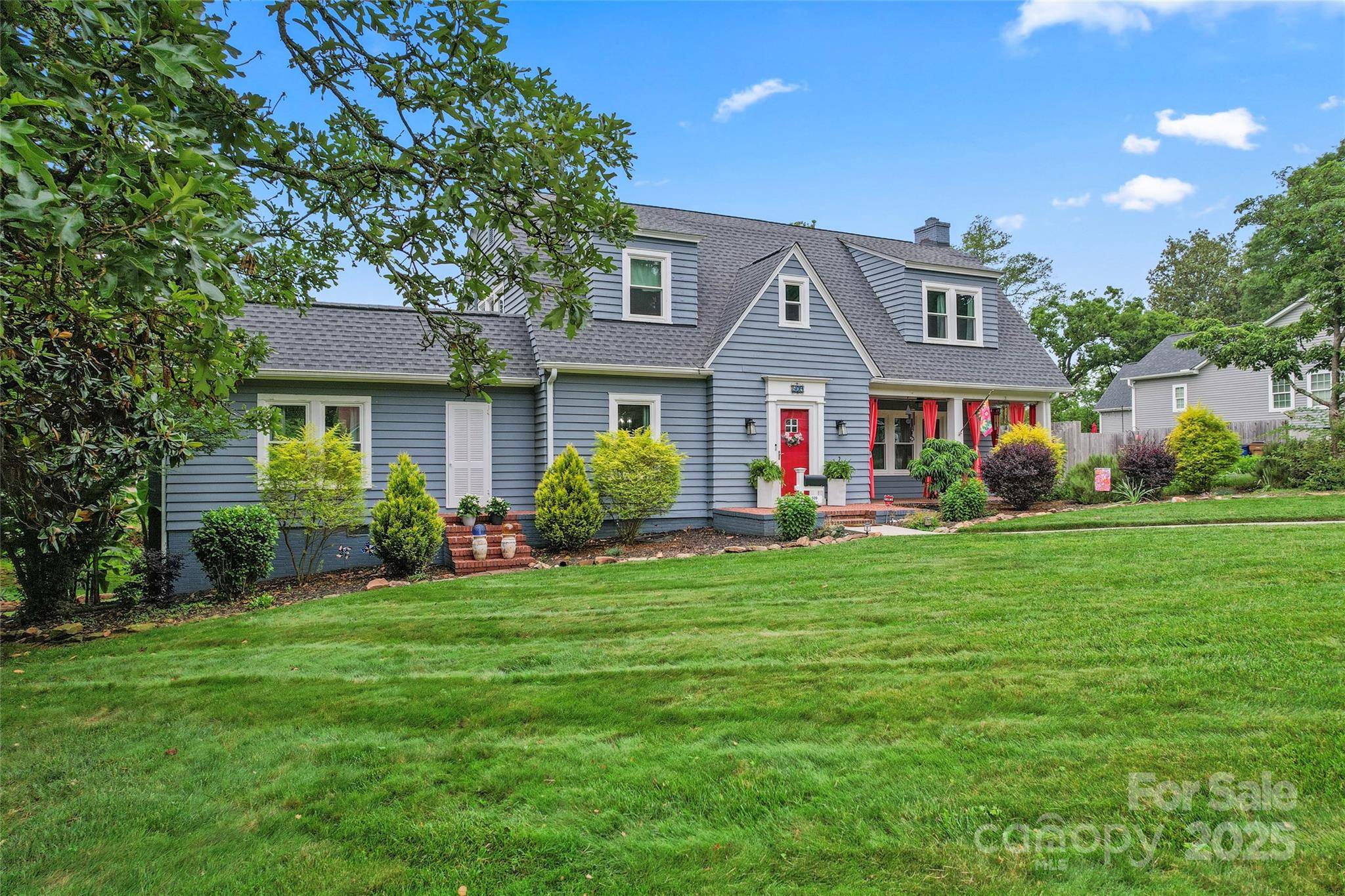 Lincolnton, NC 28092,509 N Oak ST