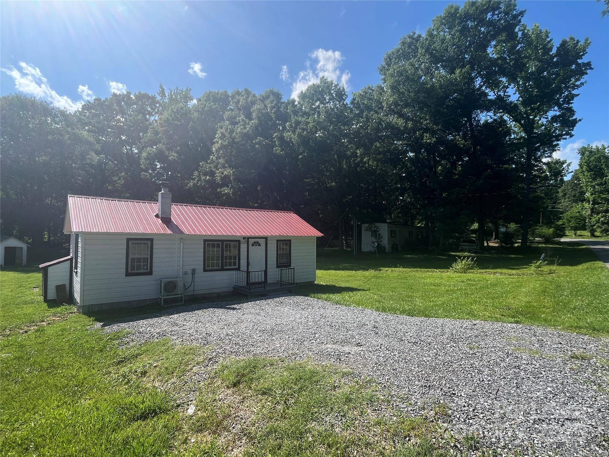 Gastonia, NC 28056,2128 Hodgin ST