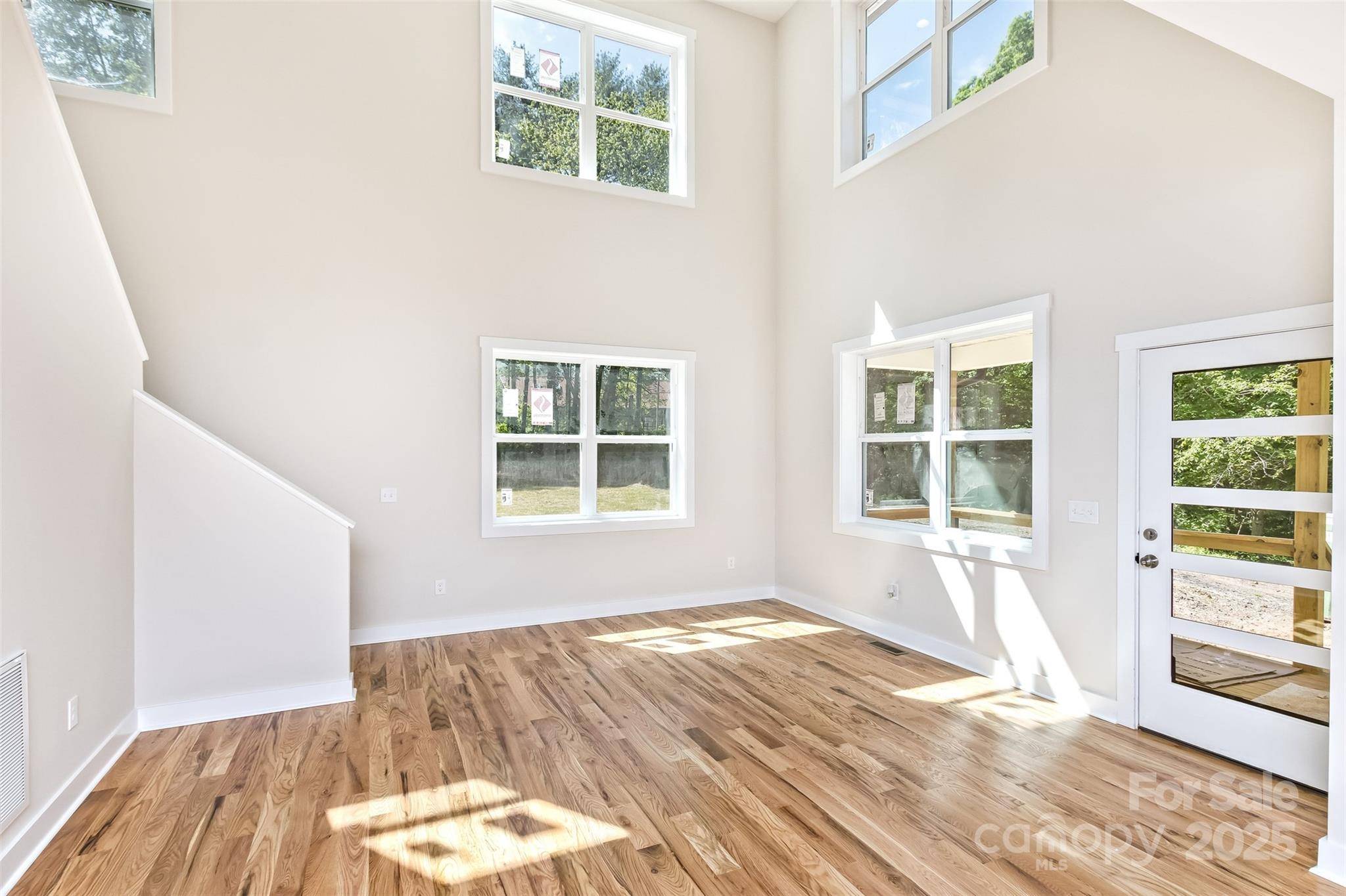 Swannanoa, NC 28778,440 Old Buckeye Cove RD