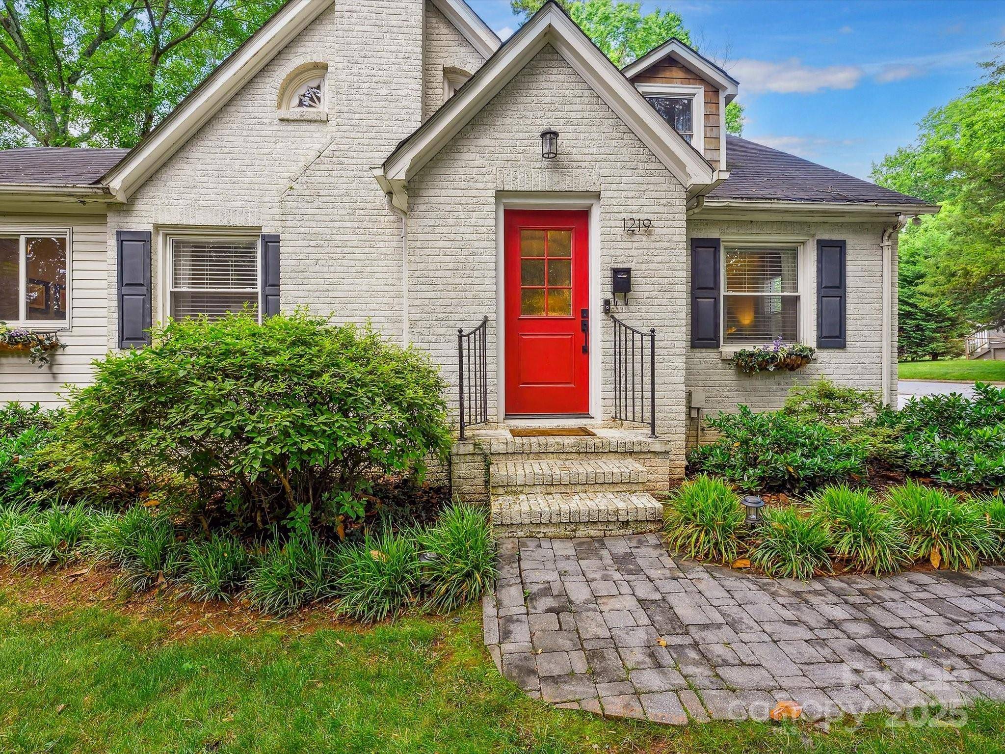 Charlotte, NC 28205,1219 Pinecrest AVE