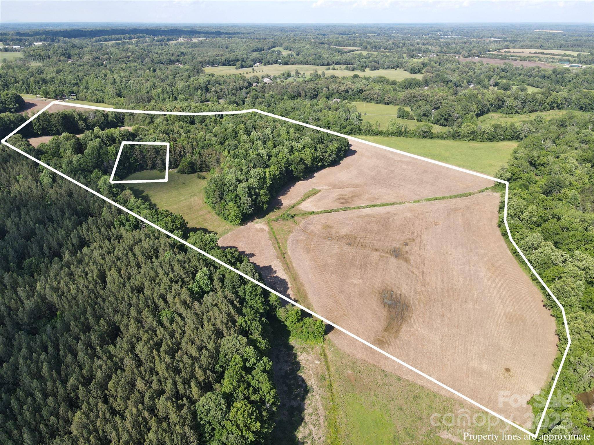 Statesville, NC 28625,169 Wilcox Karriker LN