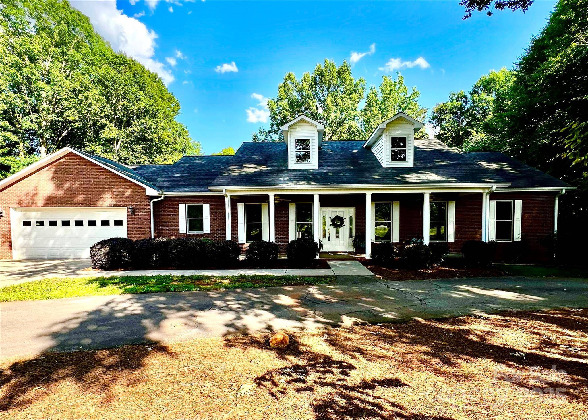 Statesville, NC 28625,169 Wilcox Karriker LN