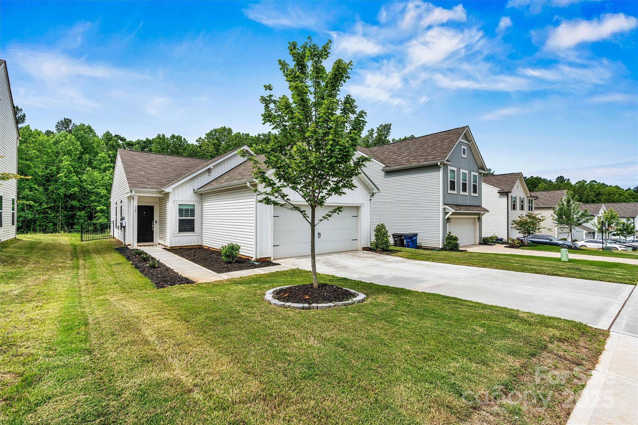 Statesville, NC 28677,139 Batten Ridge DR