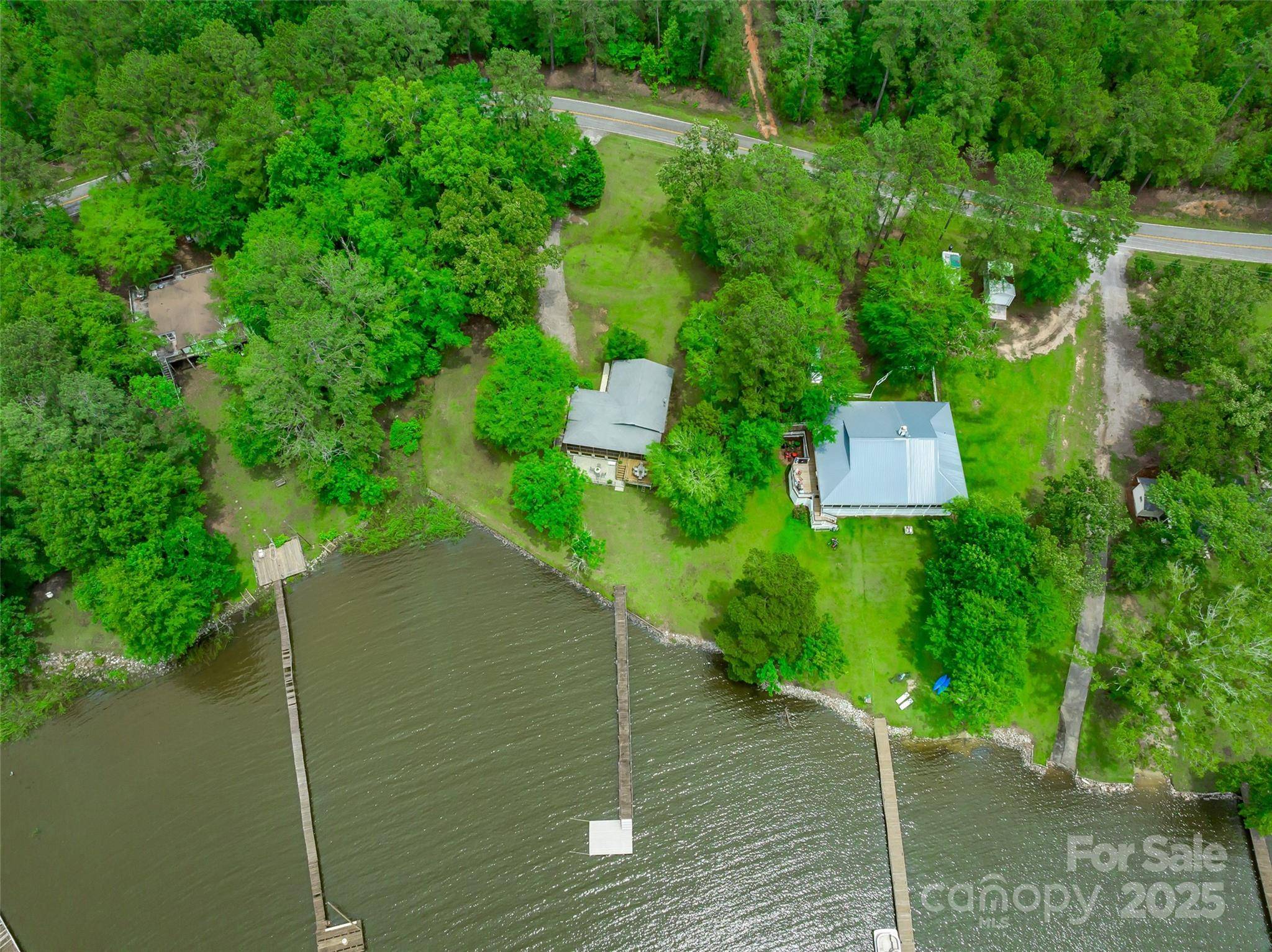 Camden, SC 29020,1805 Lakeshore RD