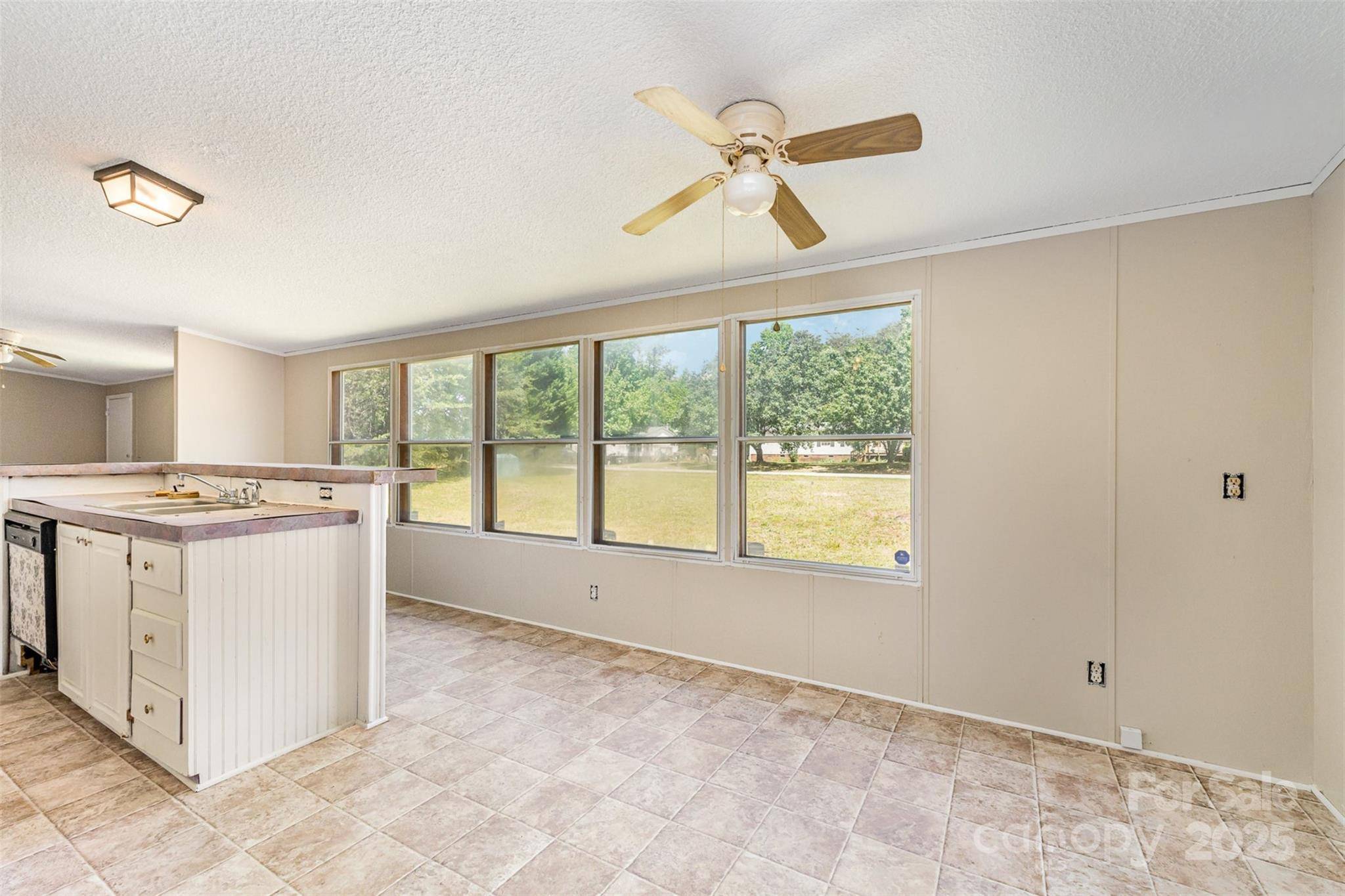 Maiden, NC 28650,3585 Woodstream DR