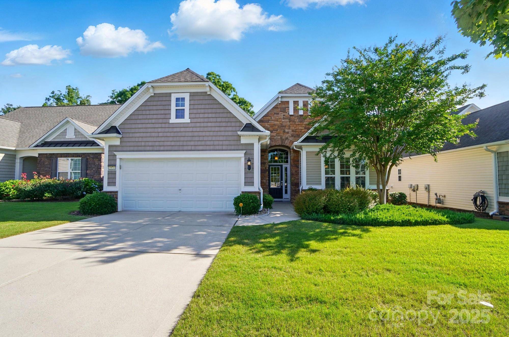 Fort Mill, SC 29707,1974 Links View DR