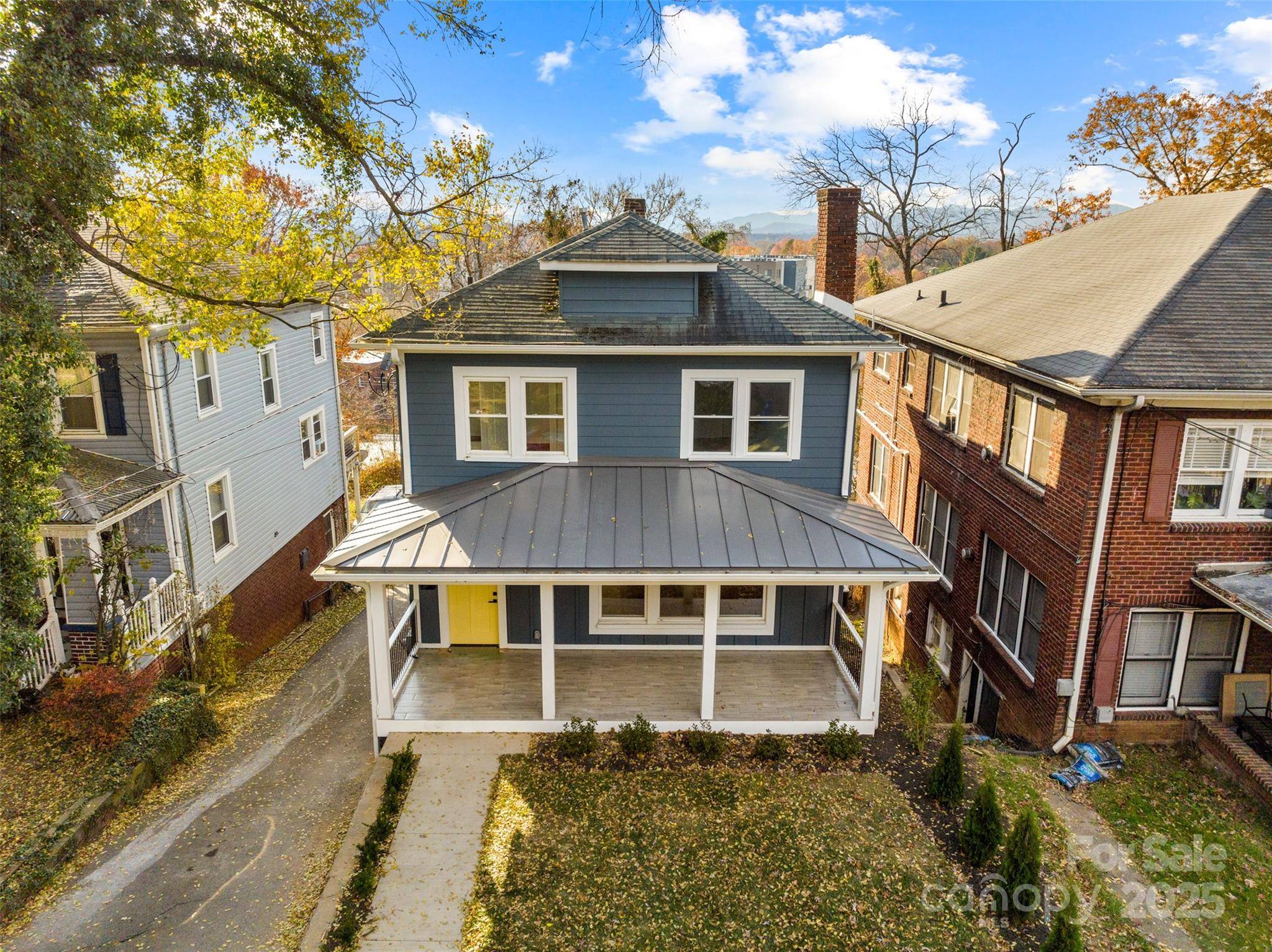 Asheville, NC 28801,71 Buchanan AVE