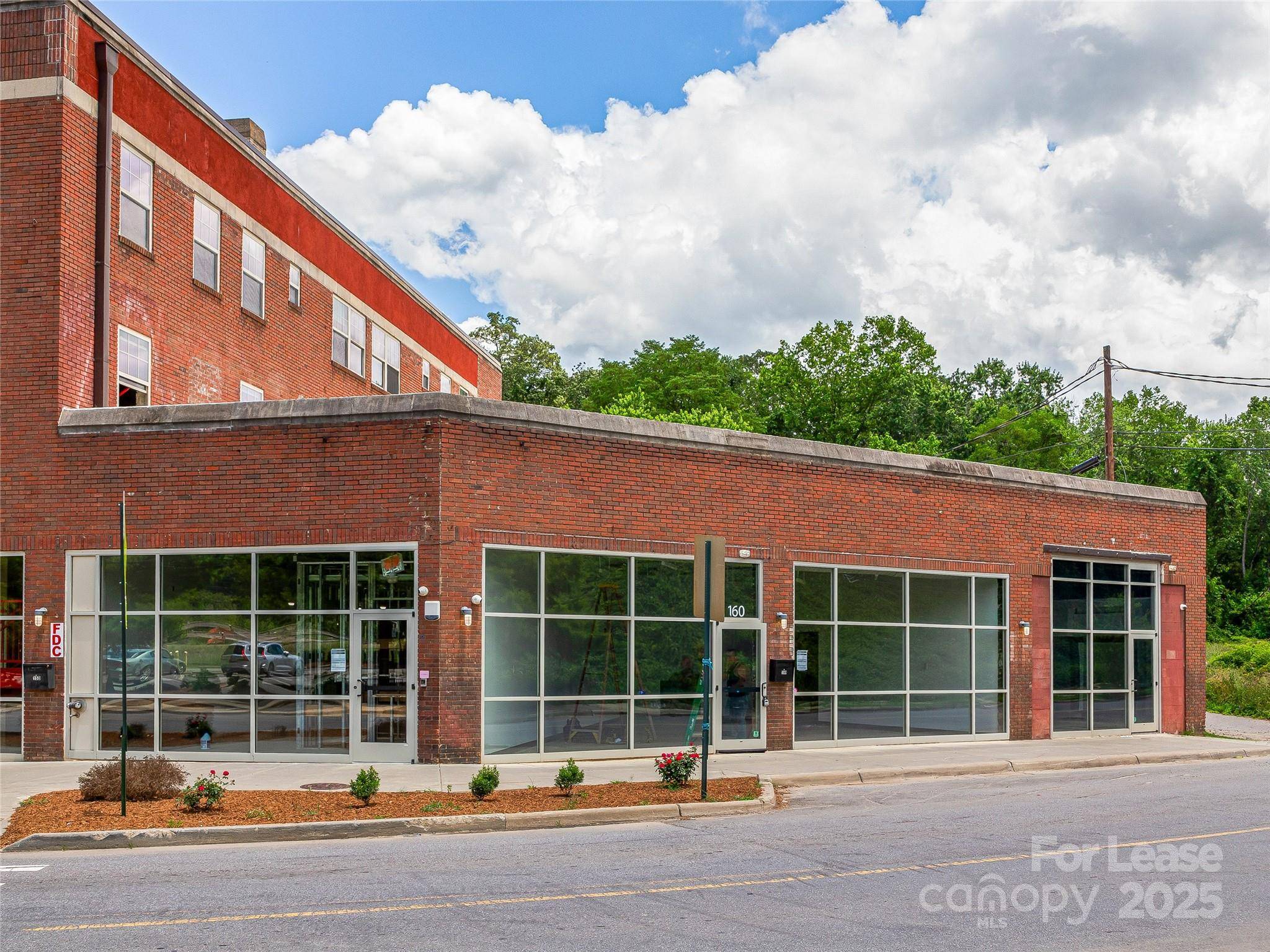 Asheville, NC 28801,408 Depot ST #160