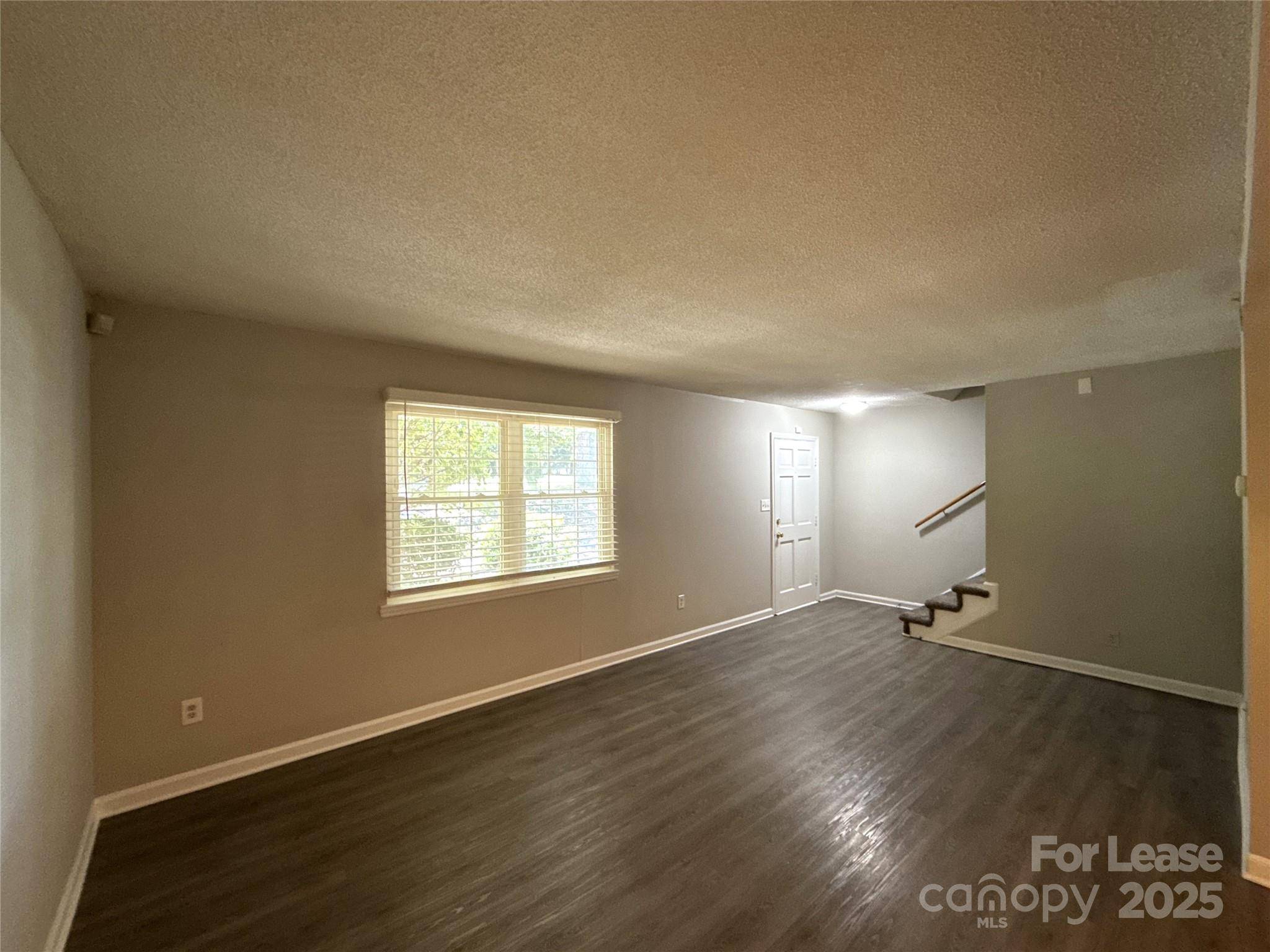 Charlotte, NC 28226,10949 Park RD