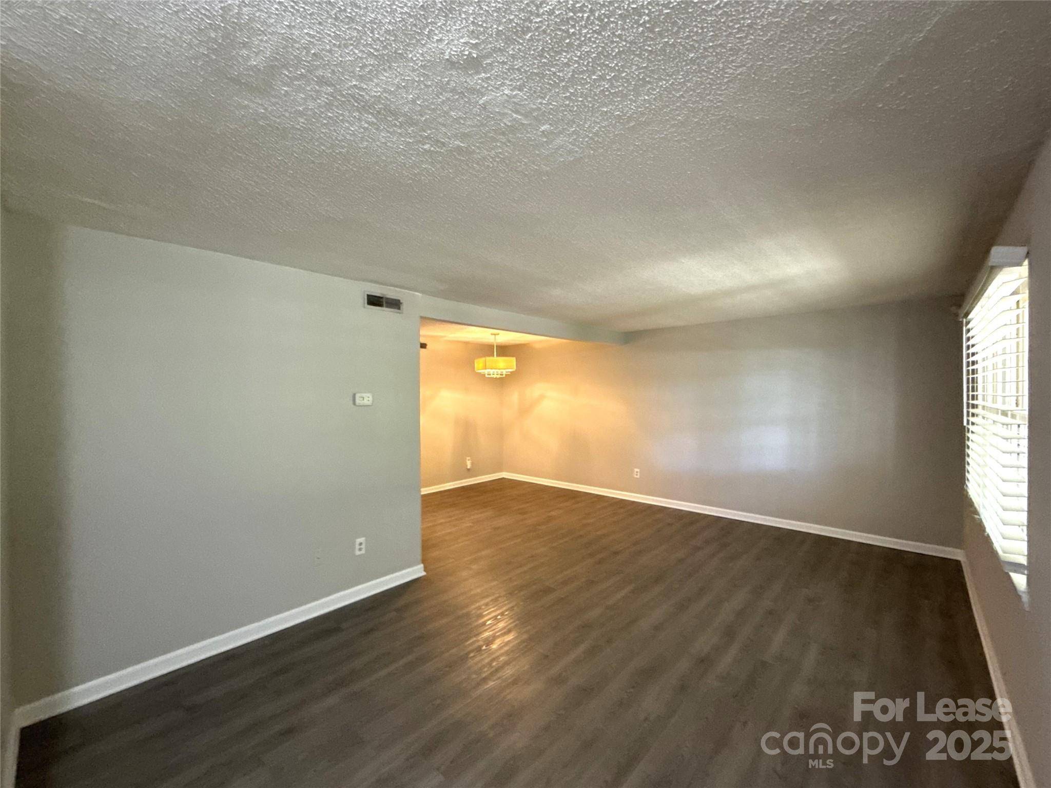 Charlotte, NC 28226,10949 Park RD