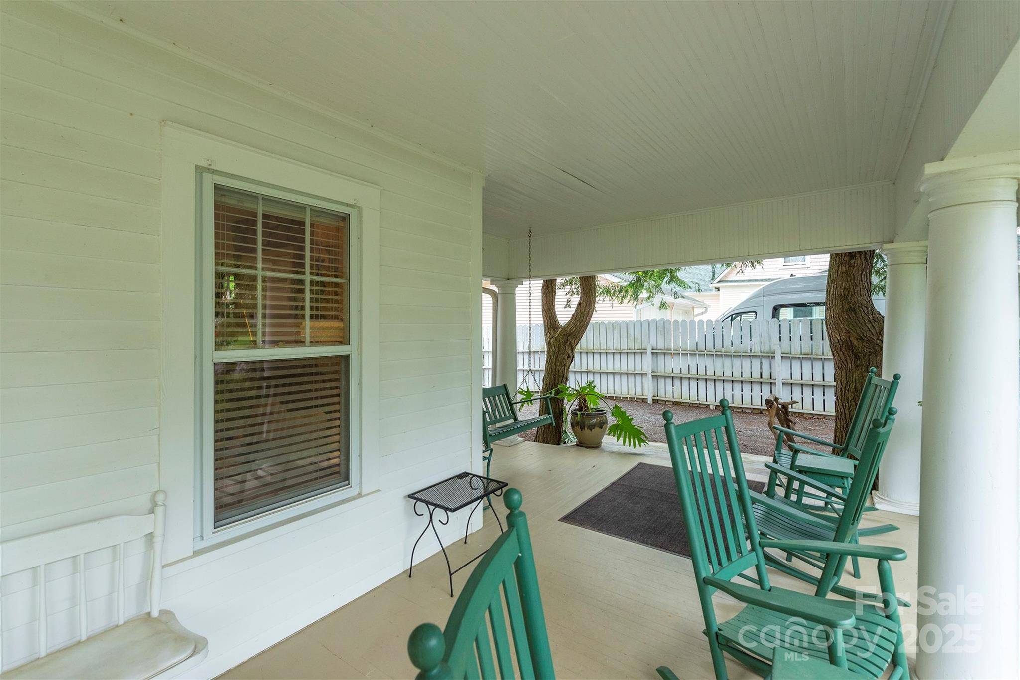 Black Mountain, NC 28711,108 Connally ST