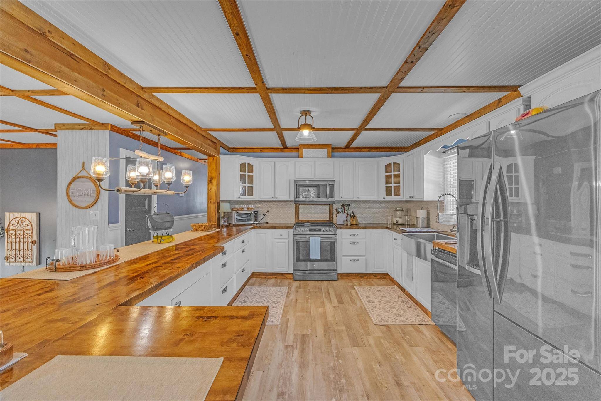 Granite Falls, NC 28630,1 Plaza DR
