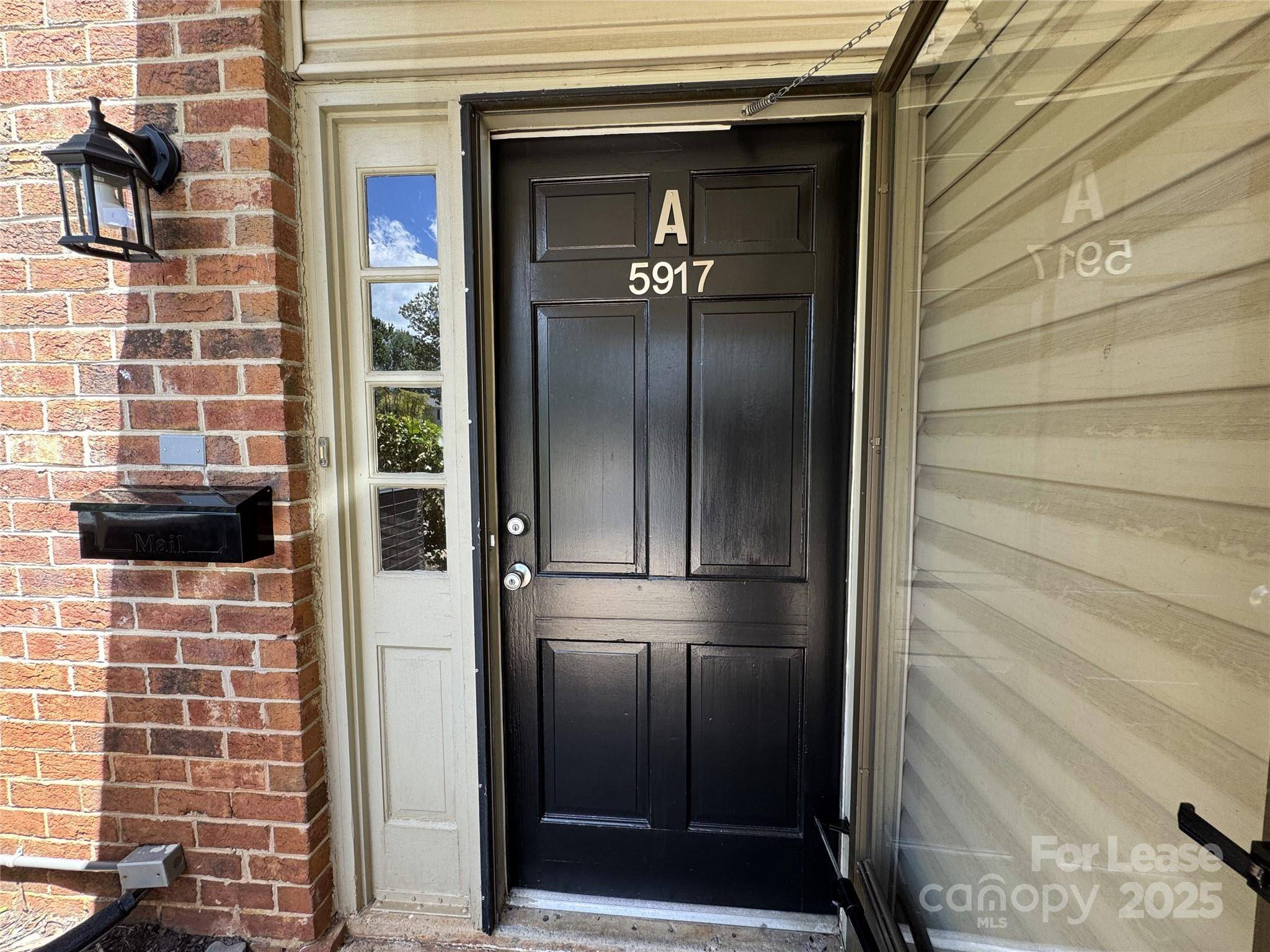Charlotte, NC 28210,5917 Quail Hollow RD #A