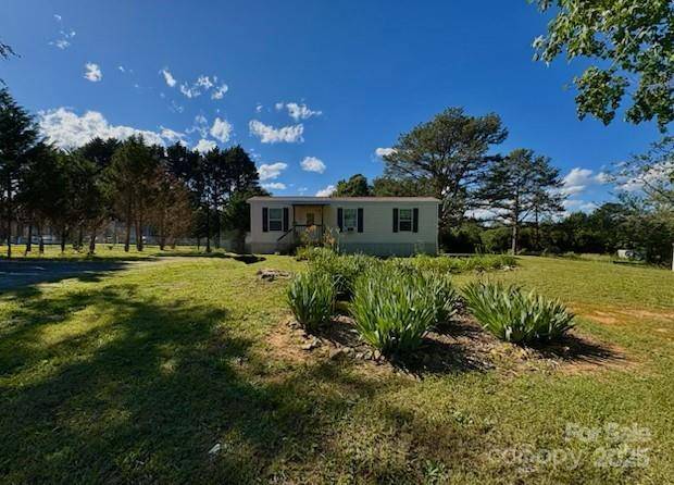 Hickory, NC 28601,8827 Spring Meadow DR