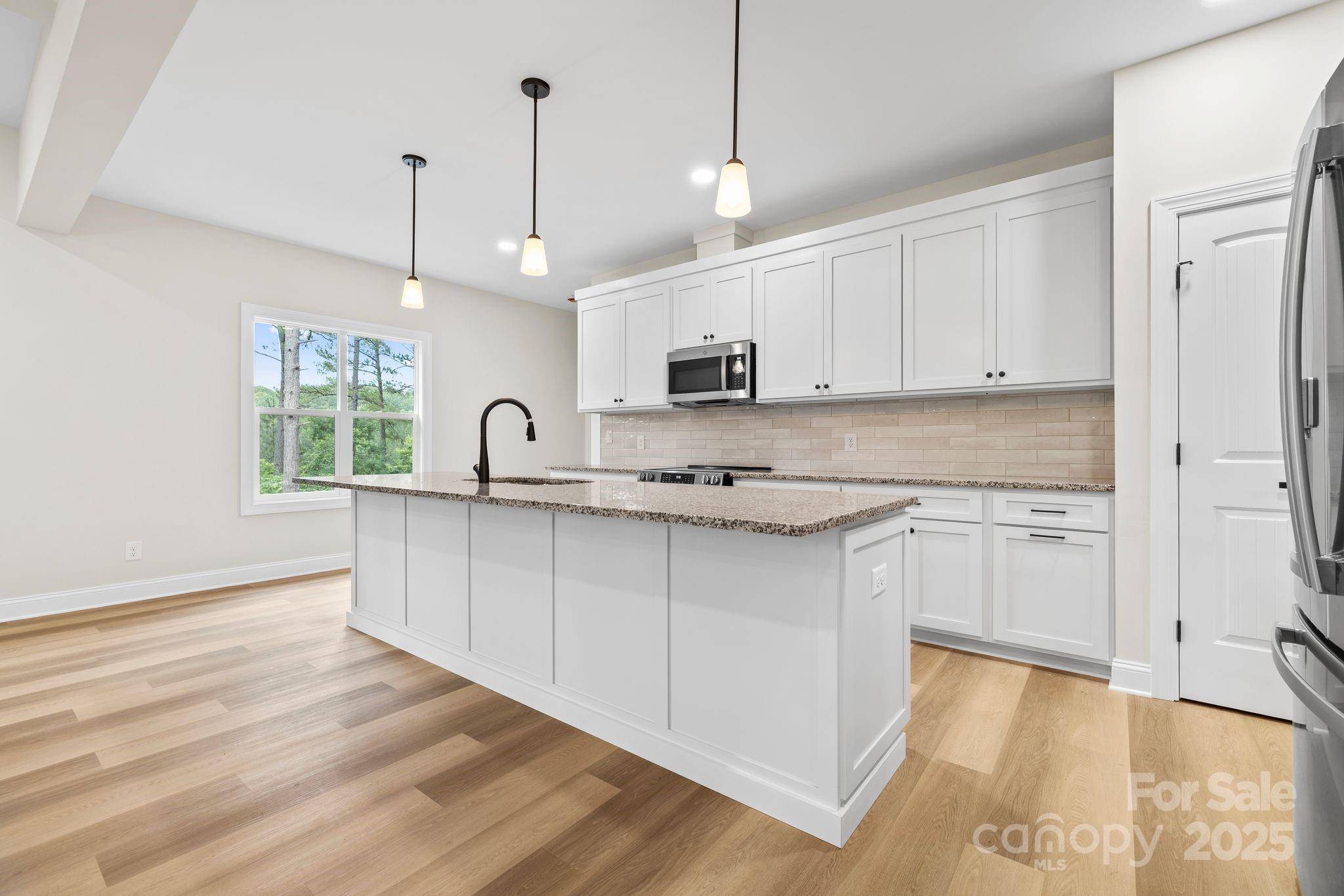 Granite Falls, NC 28630,5025 Harbor View DR E