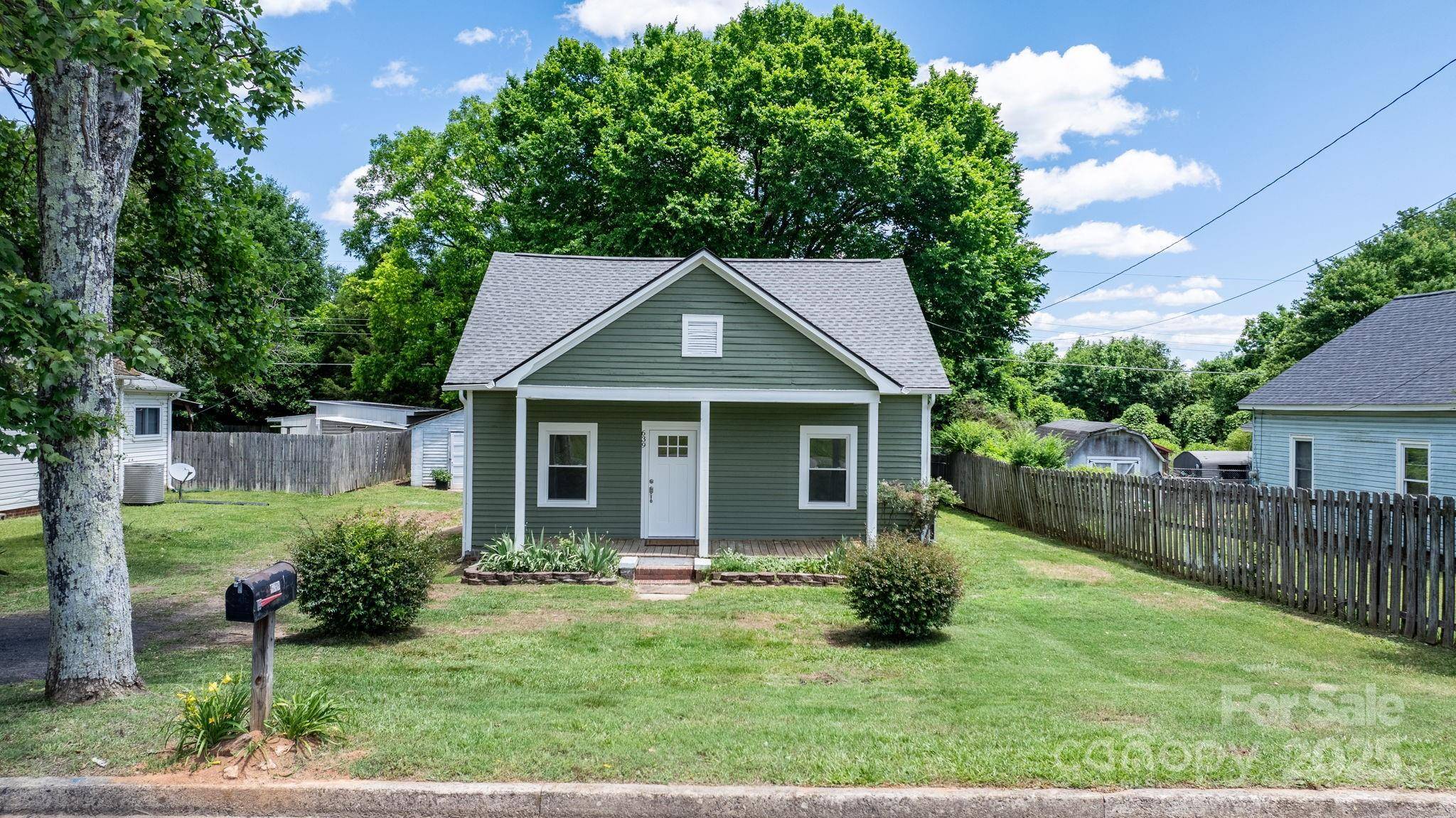 Troutman, NC 28166,639 S Eastway DR