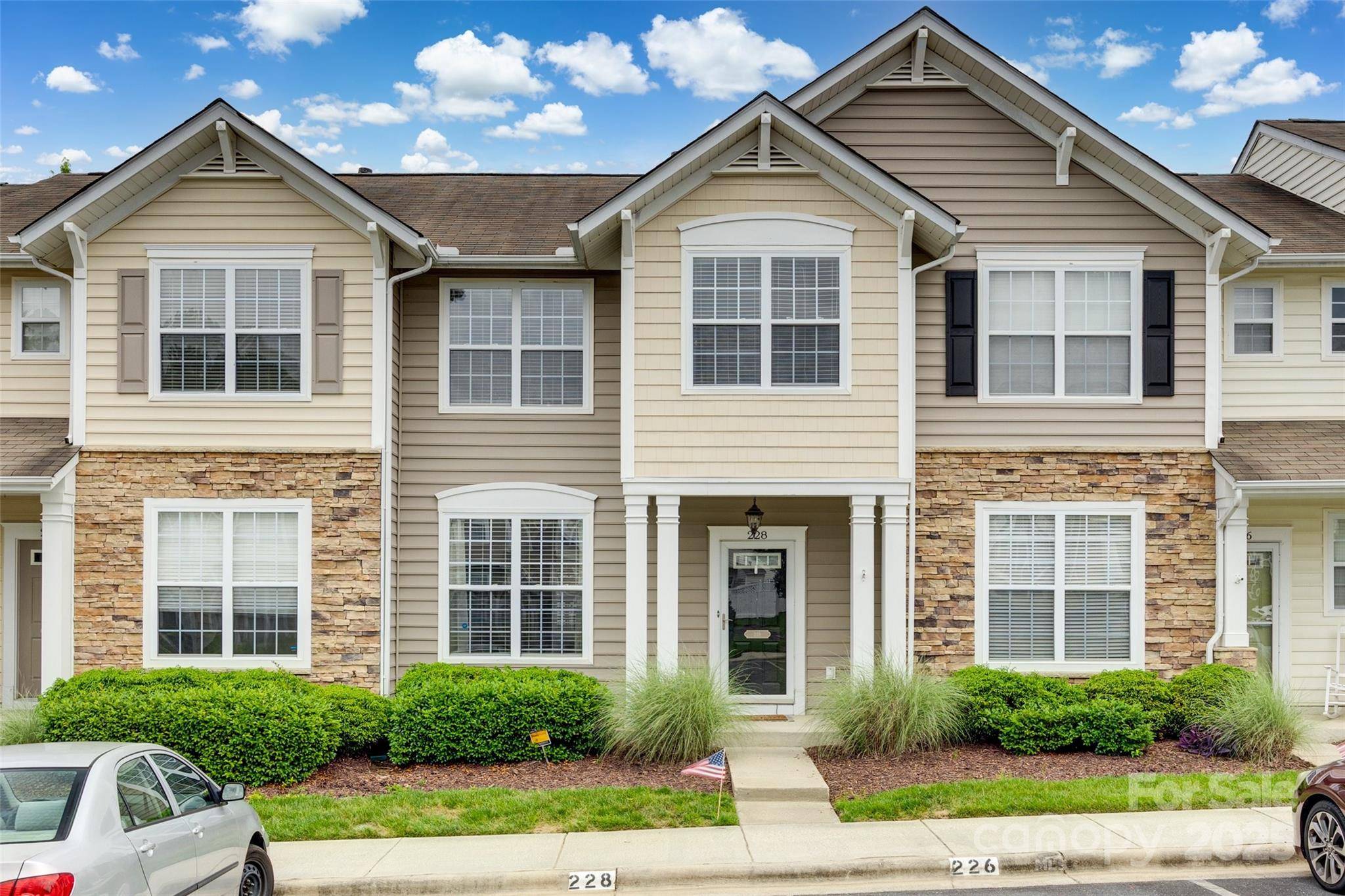 Fort Mill, SC 29708,228 Dawn Mist LN