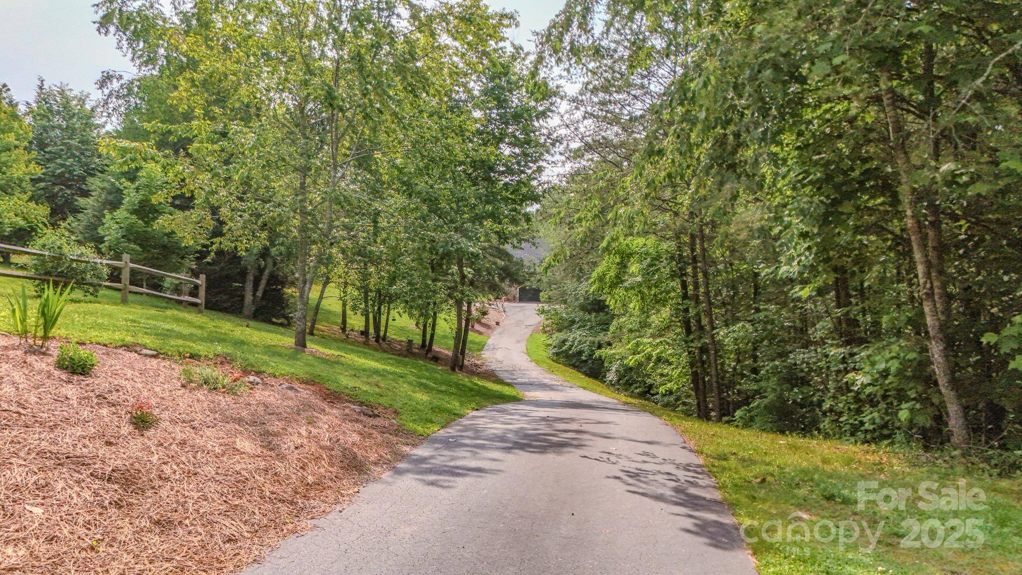 Weaverville, NC 28787,29 Lancaster LN