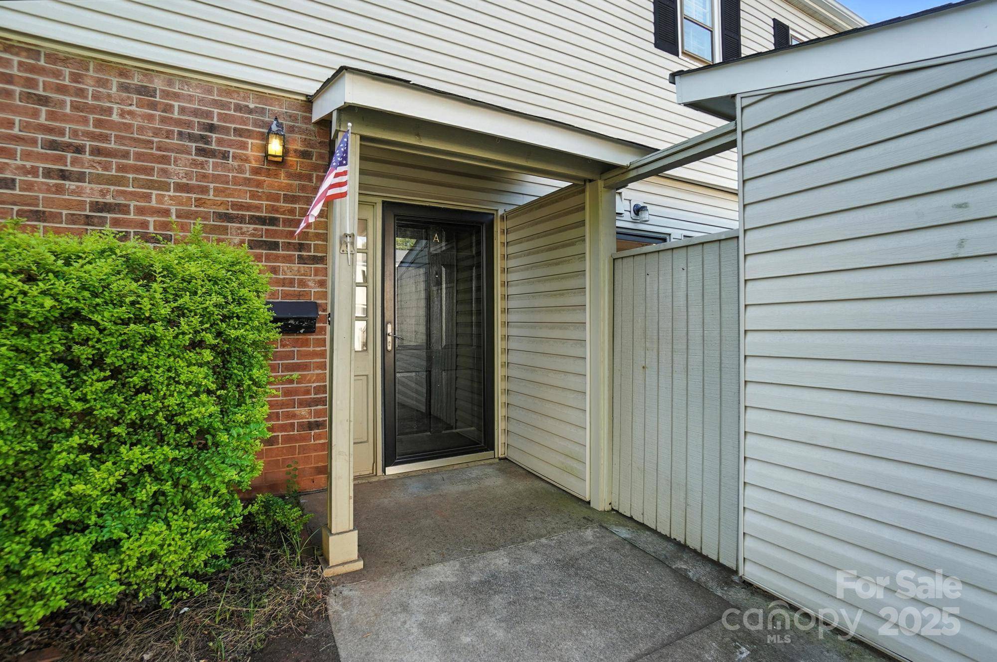 Charlotte, NC 28210,5947 Quail Hollow RD #A