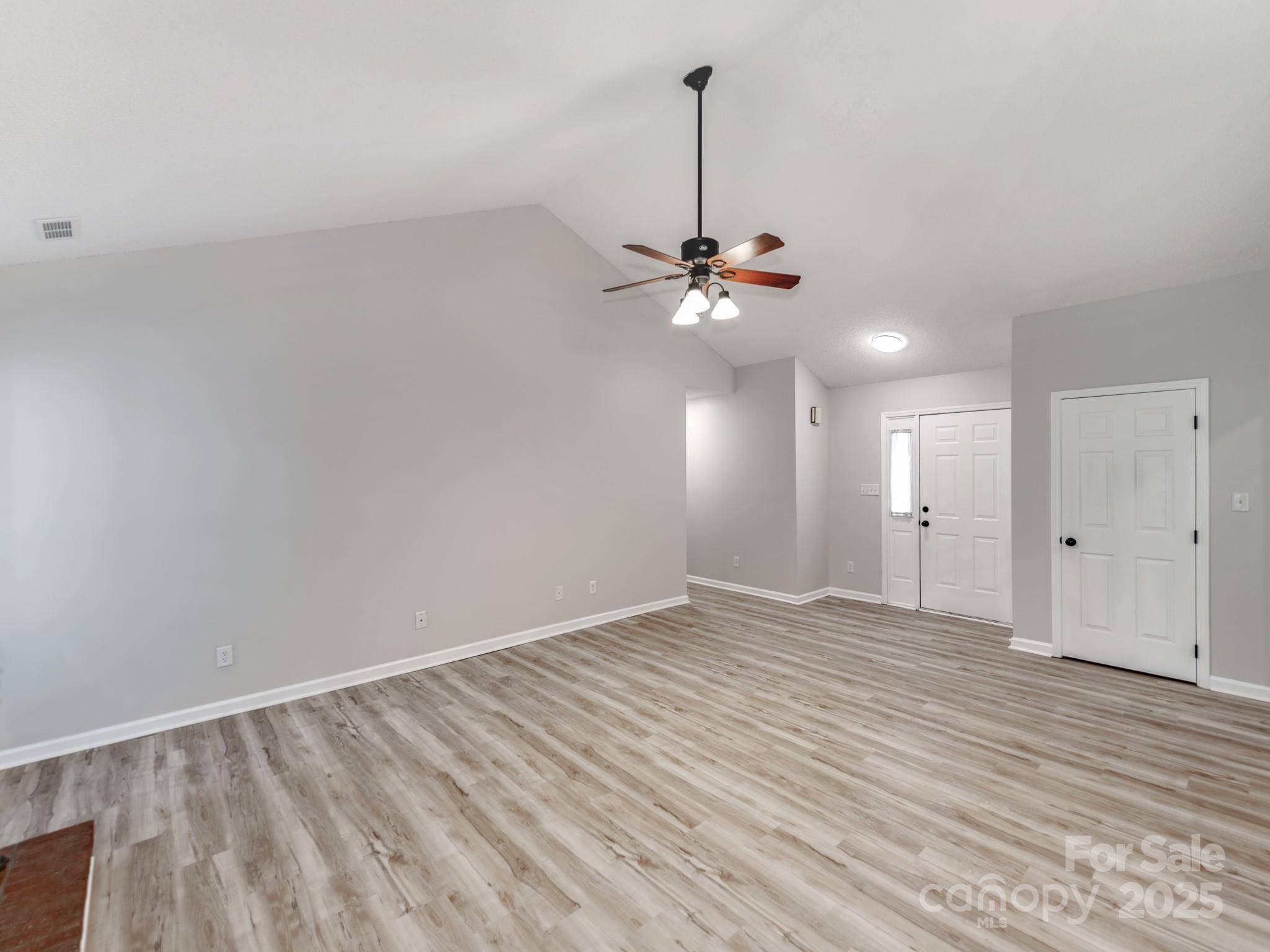 Charlotte, NC 28214,10736 Spruce Mountain RD