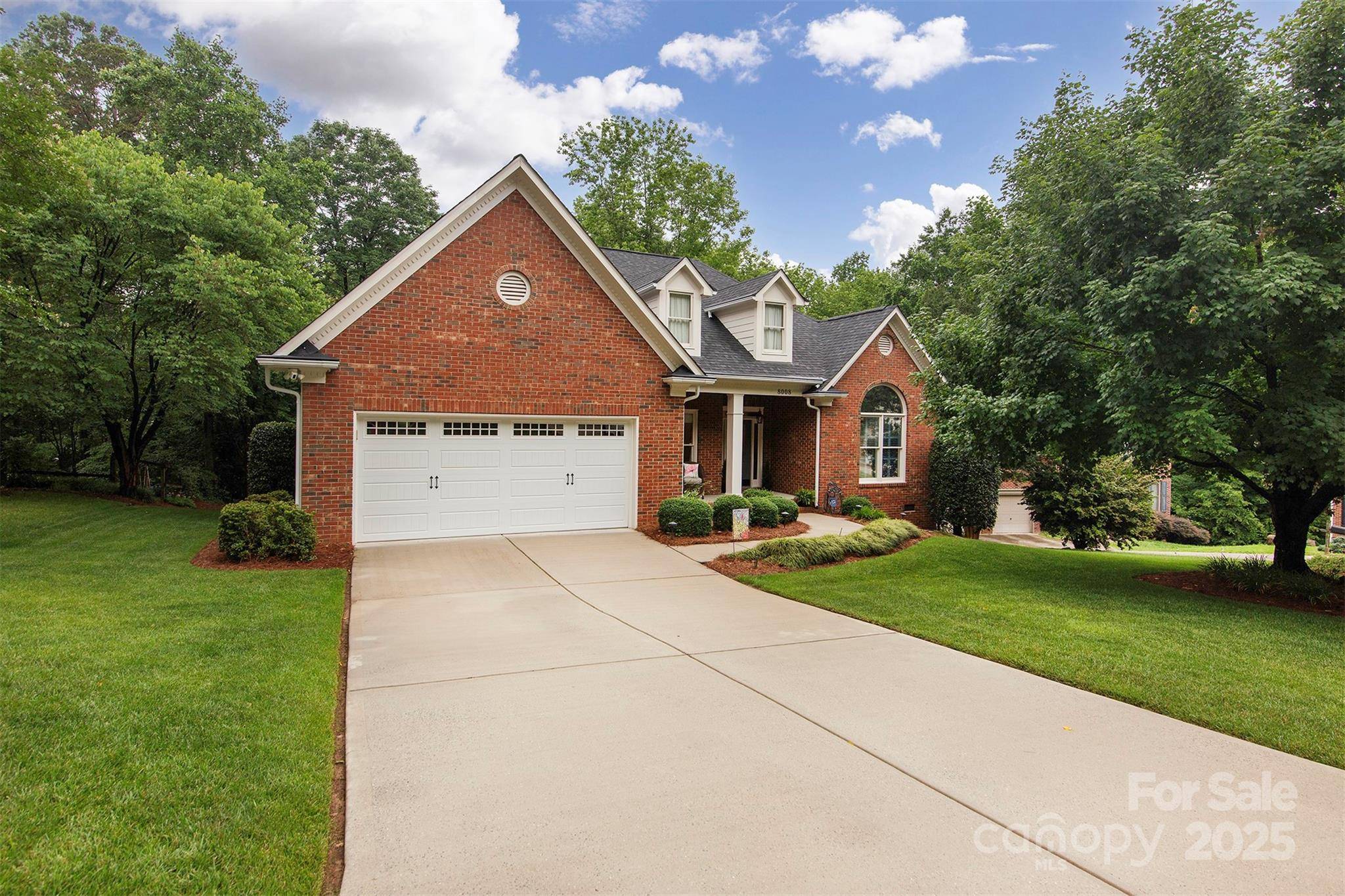 Charlotte, NC 28269,8008 Alba CT