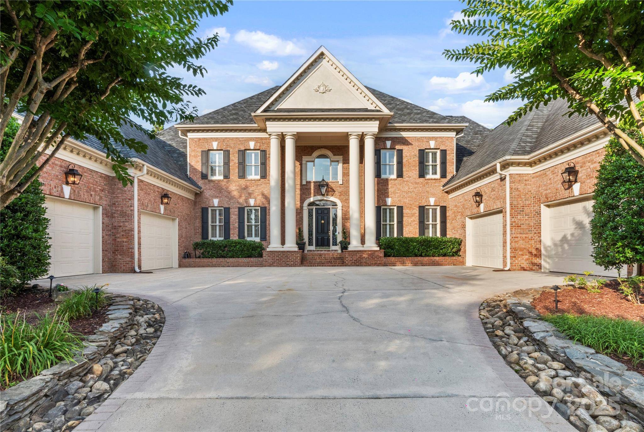 Charlotte, NC 28226,8721 Lake Challis LN