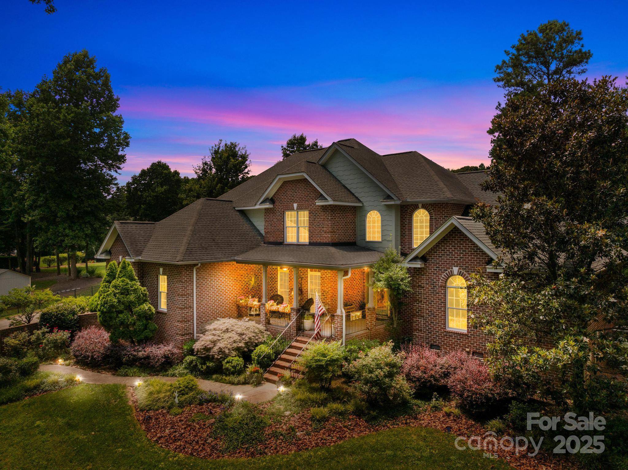 Mooresville, NC 28117,266 Riverwood RD