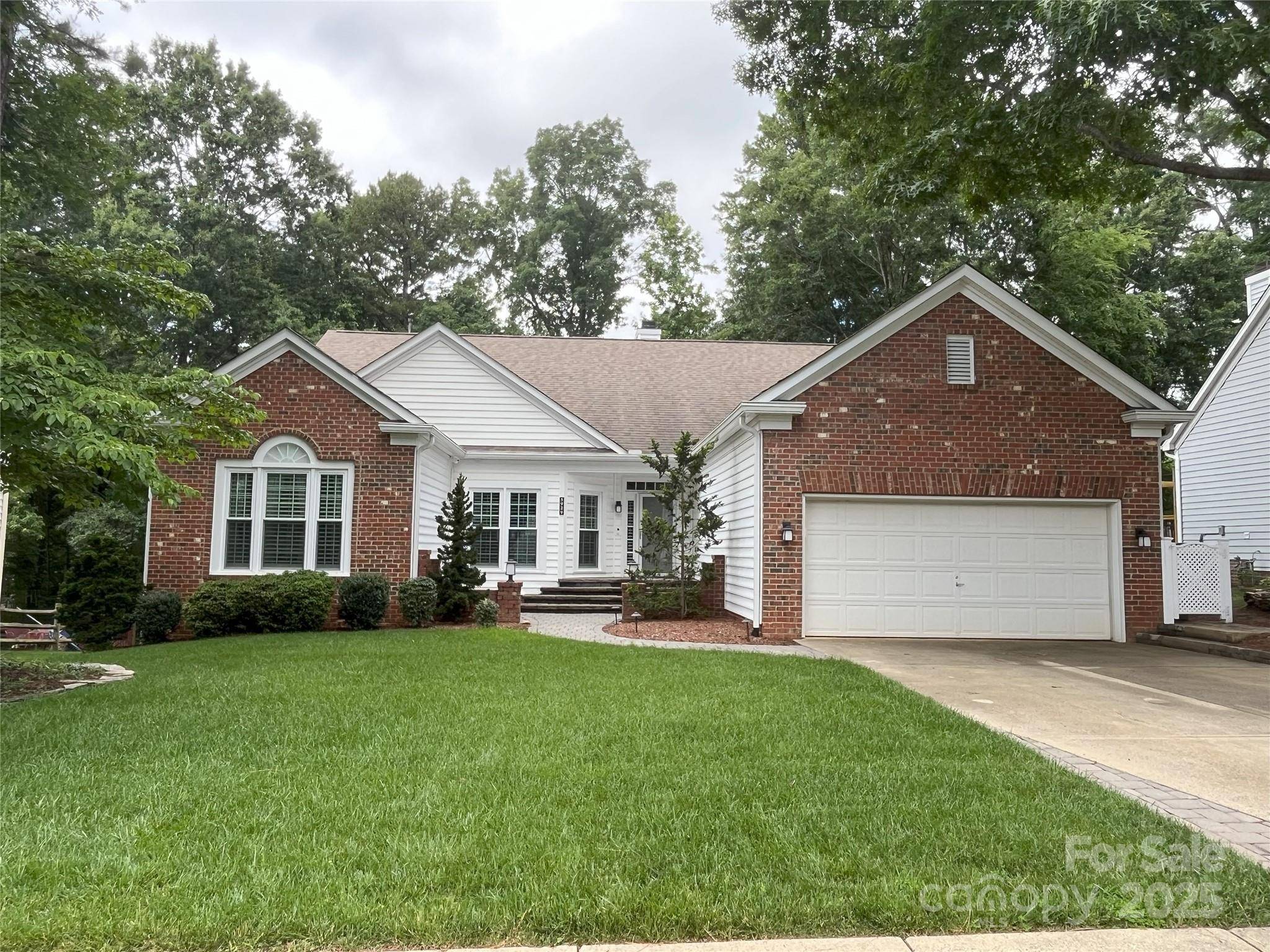 Charlotte, NC 28269,5929 Waterelm LN