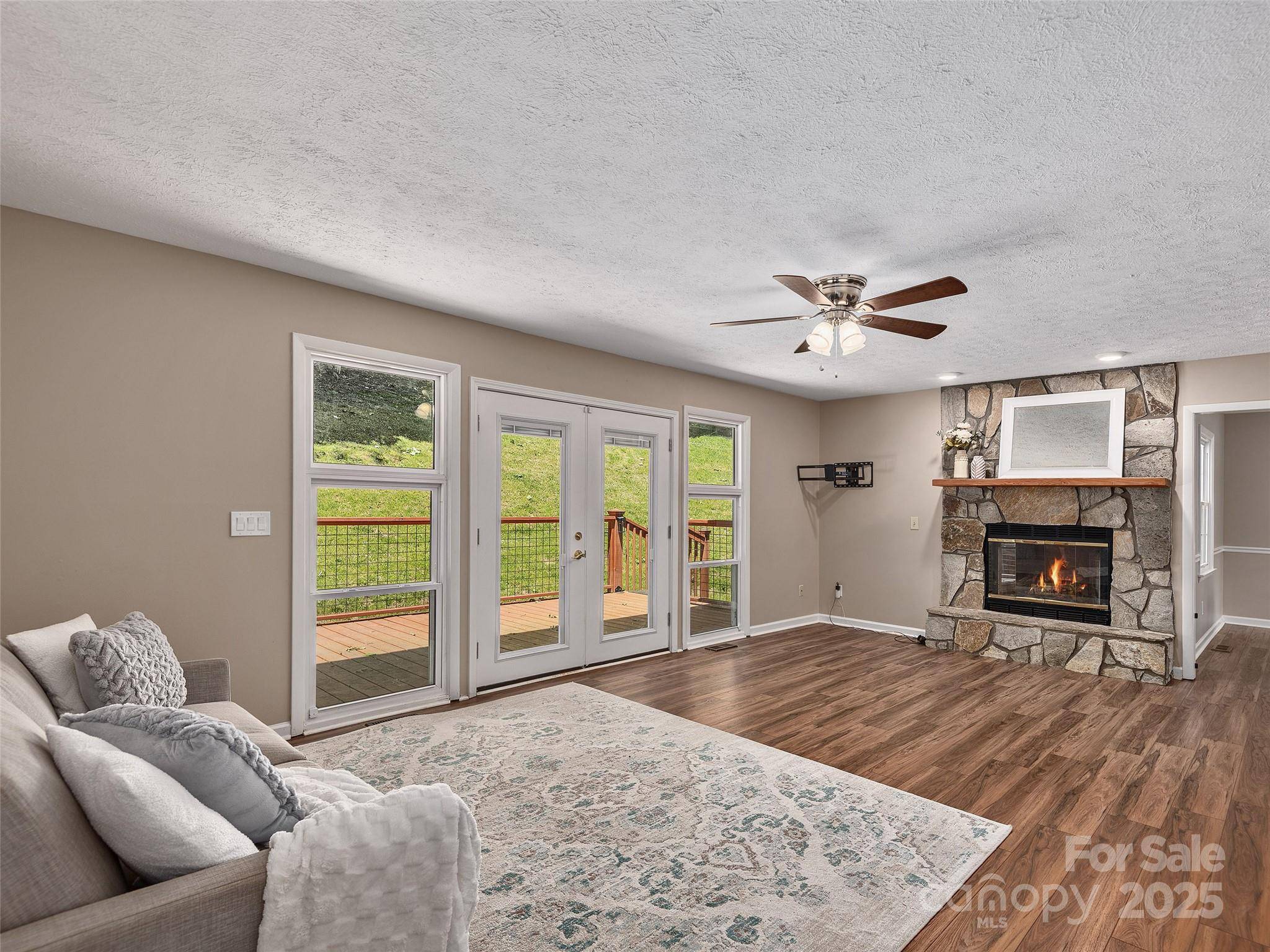 Waynesville, NC 28786,181 Junaluska Oaks DR