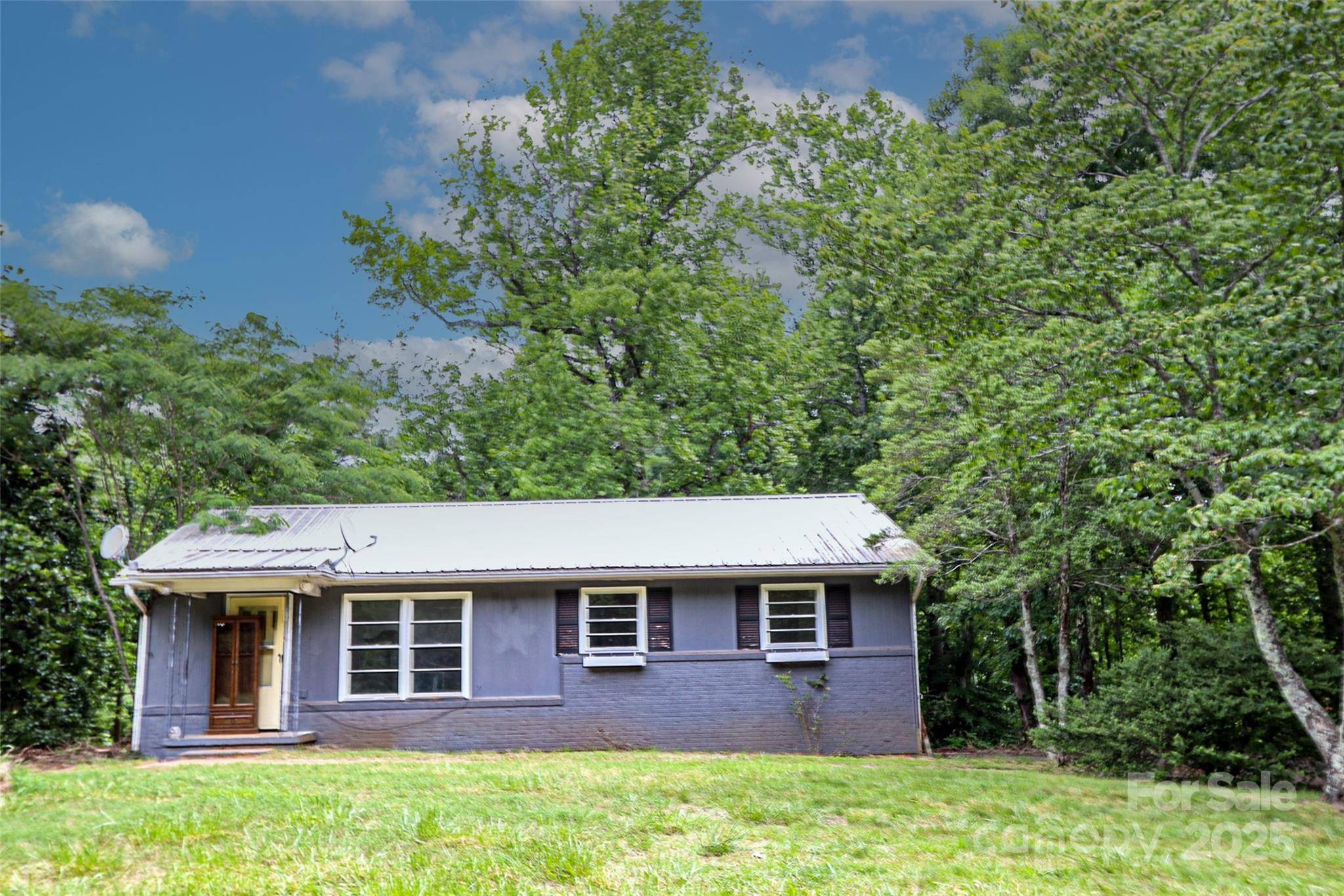 Columbus, NC 28722,815 Peniel RD