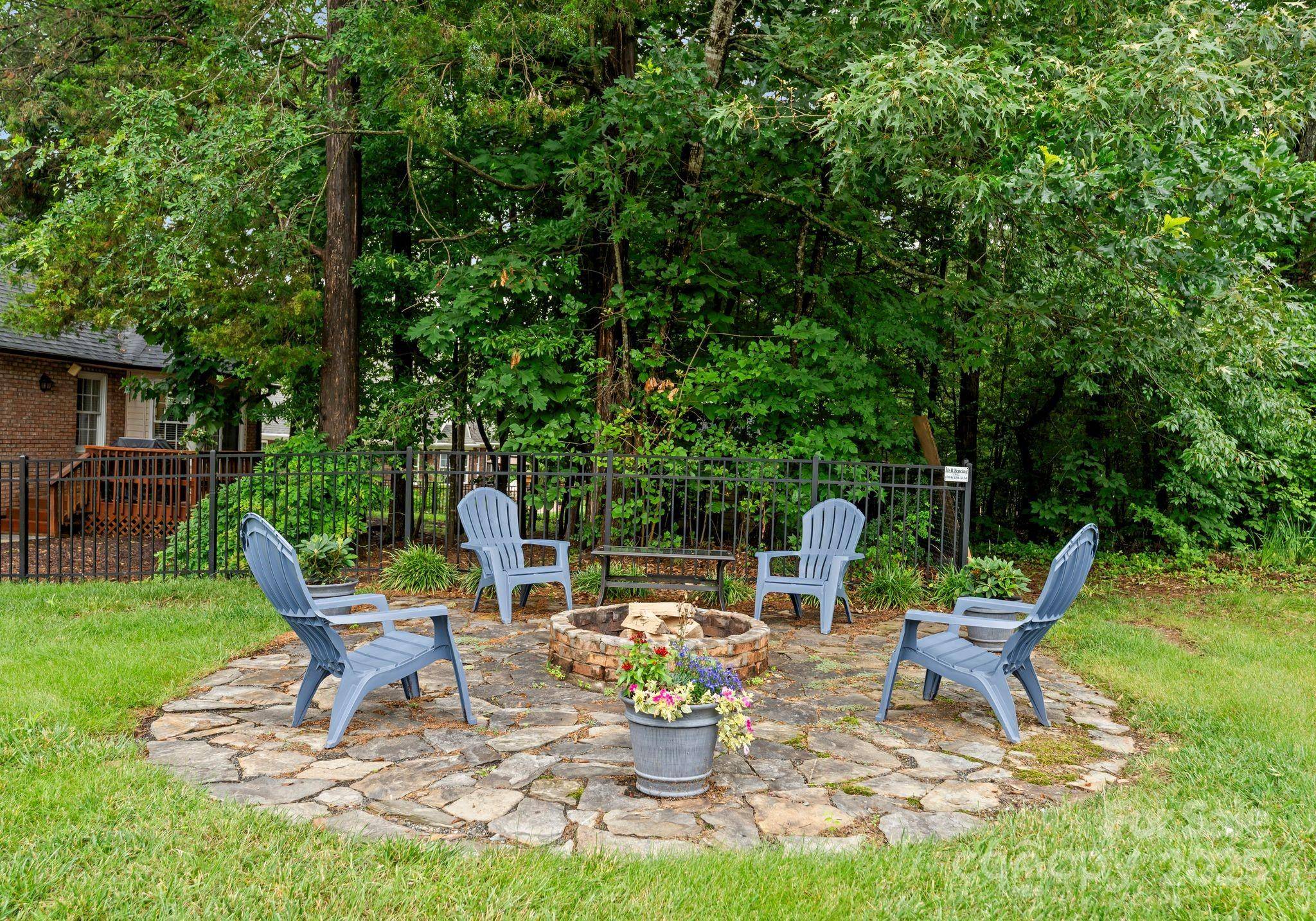 Kannapolis, NC 28081,901 Brighton DR